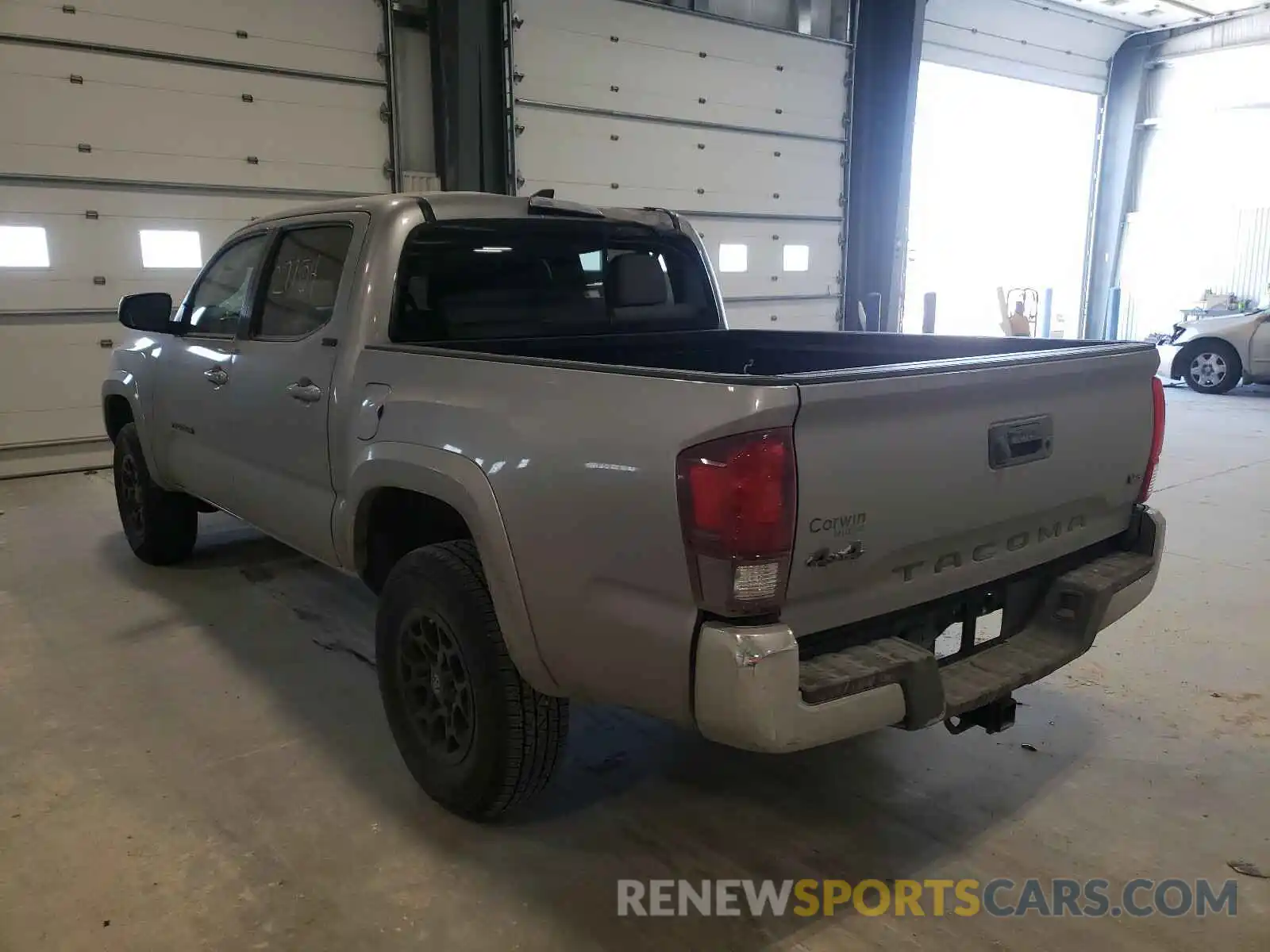 3 Photograph of a damaged car 3TMCZ5AN8KM278784 TOYOTA TACOMA 2019