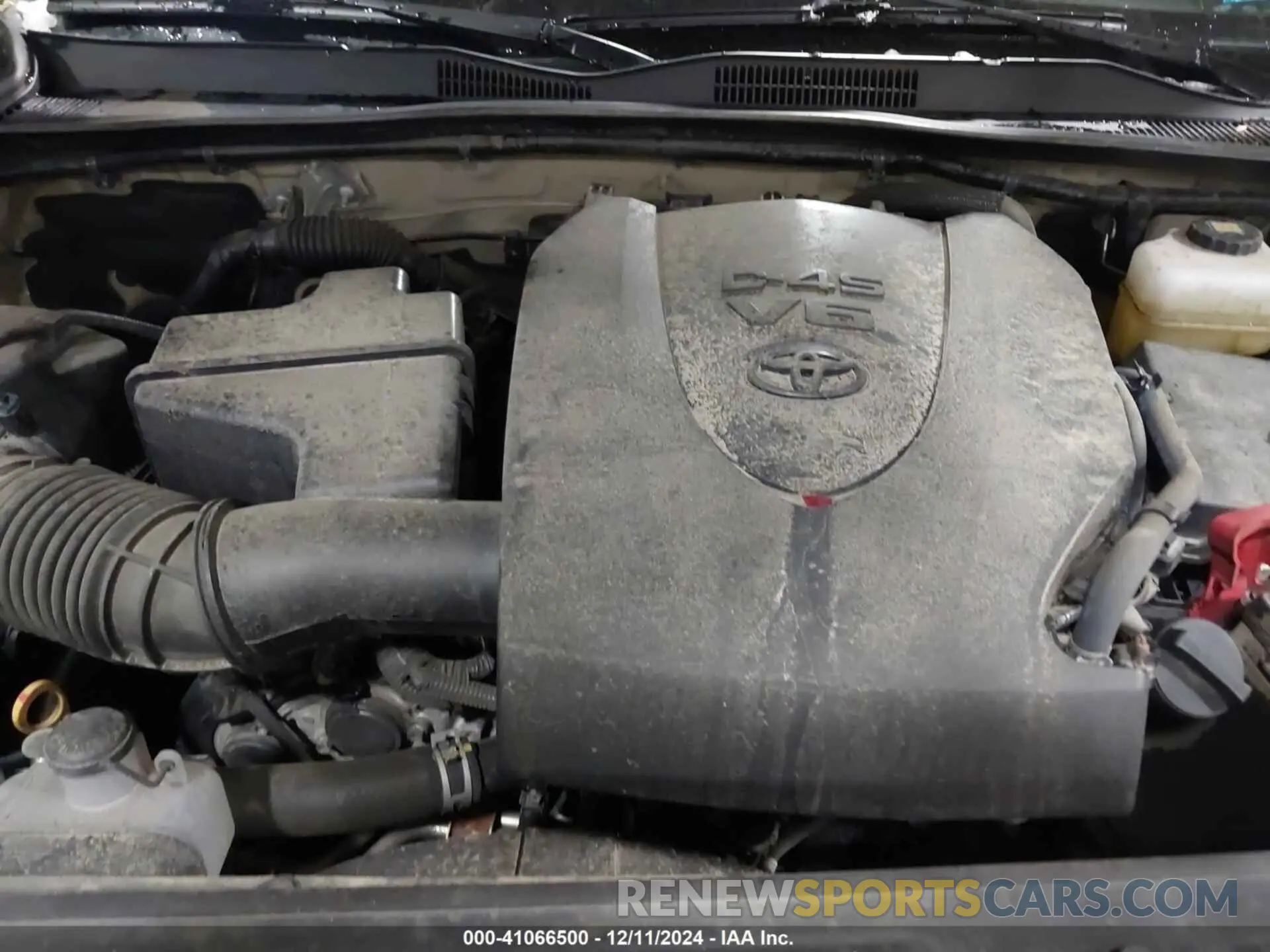 10 Photograph of a damaged car 3TMCZ5AN8KM280079 TOYOTA TACOMA 2019