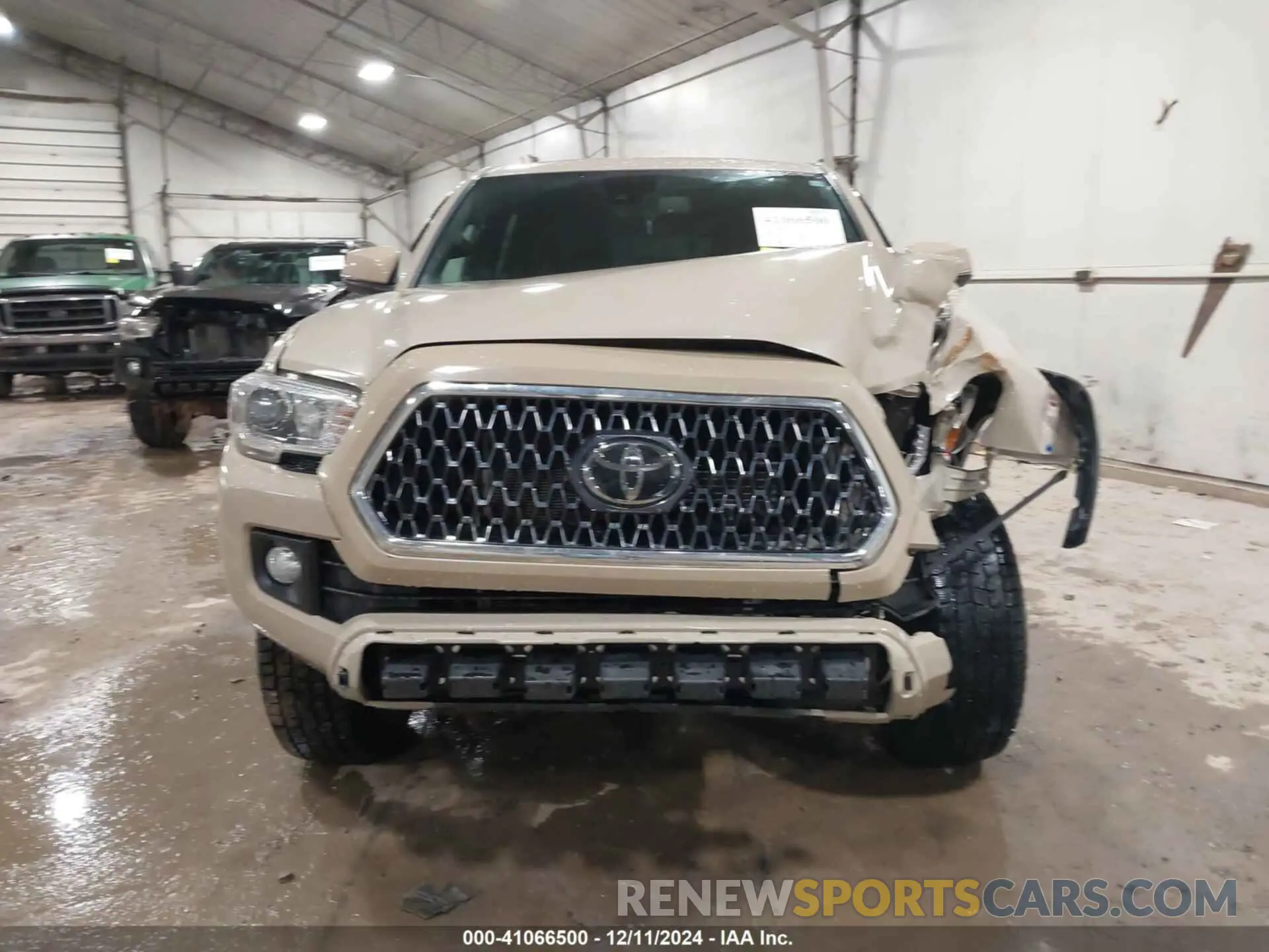 12 Photograph of a damaged car 3TMCZ5AN8KM280079 TOYOTA TACOMA 2019