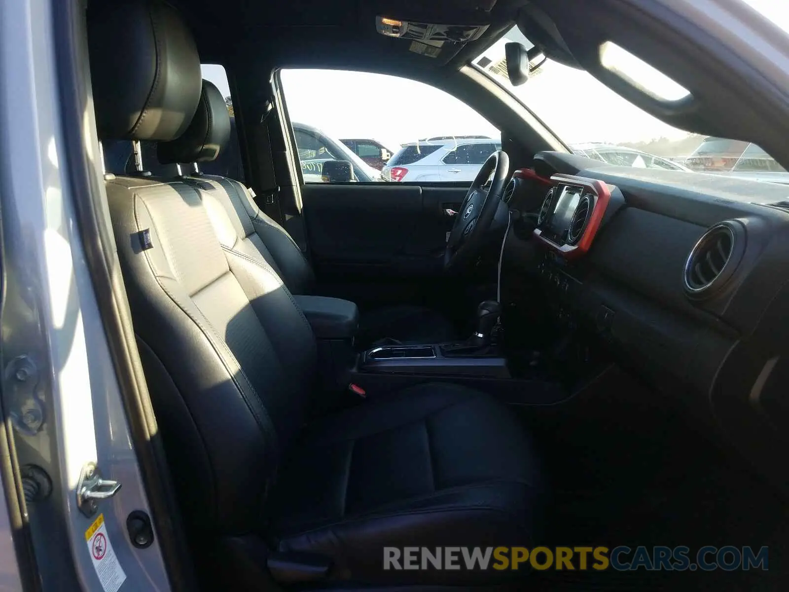 5 Photograph of a damaged car 3TMCZ5AN9KM205844 TOYOTA TACOMA 2019