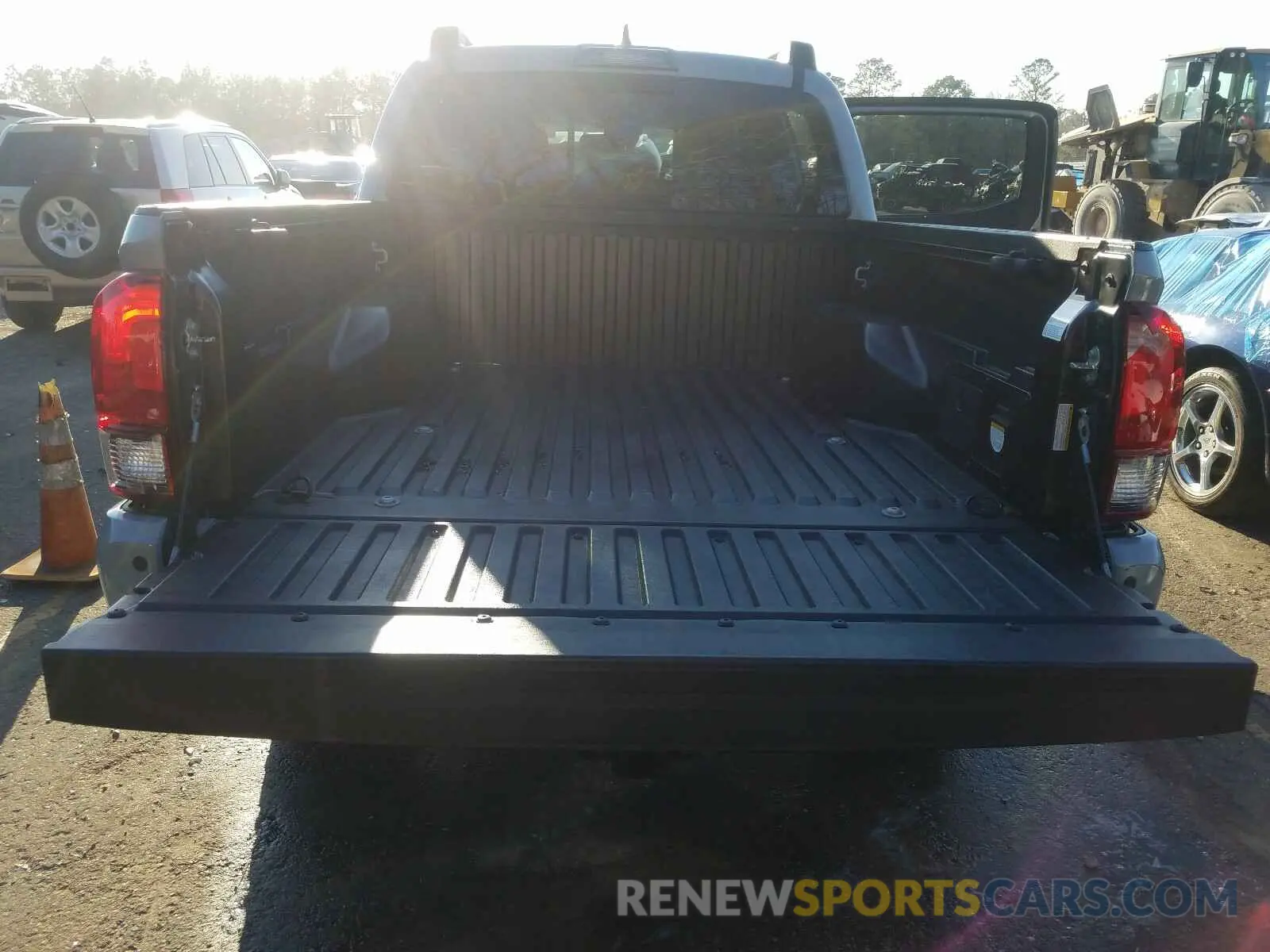 9 Photograph of a damaged car 3TMCZ5AN9KM205844 TOYOTA TACOMA 2019