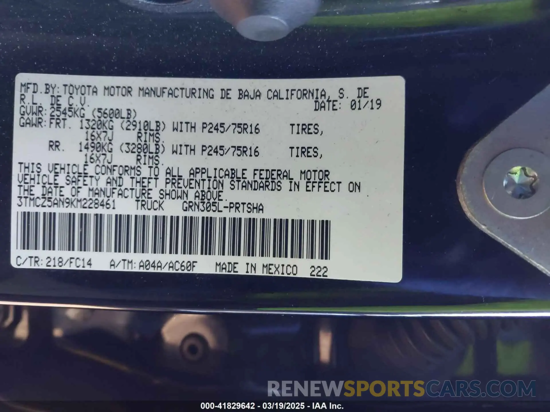 9 Photograph of a damaged car 3TMCZ5AN9KM228461 TOYOTA TACOMA 2019