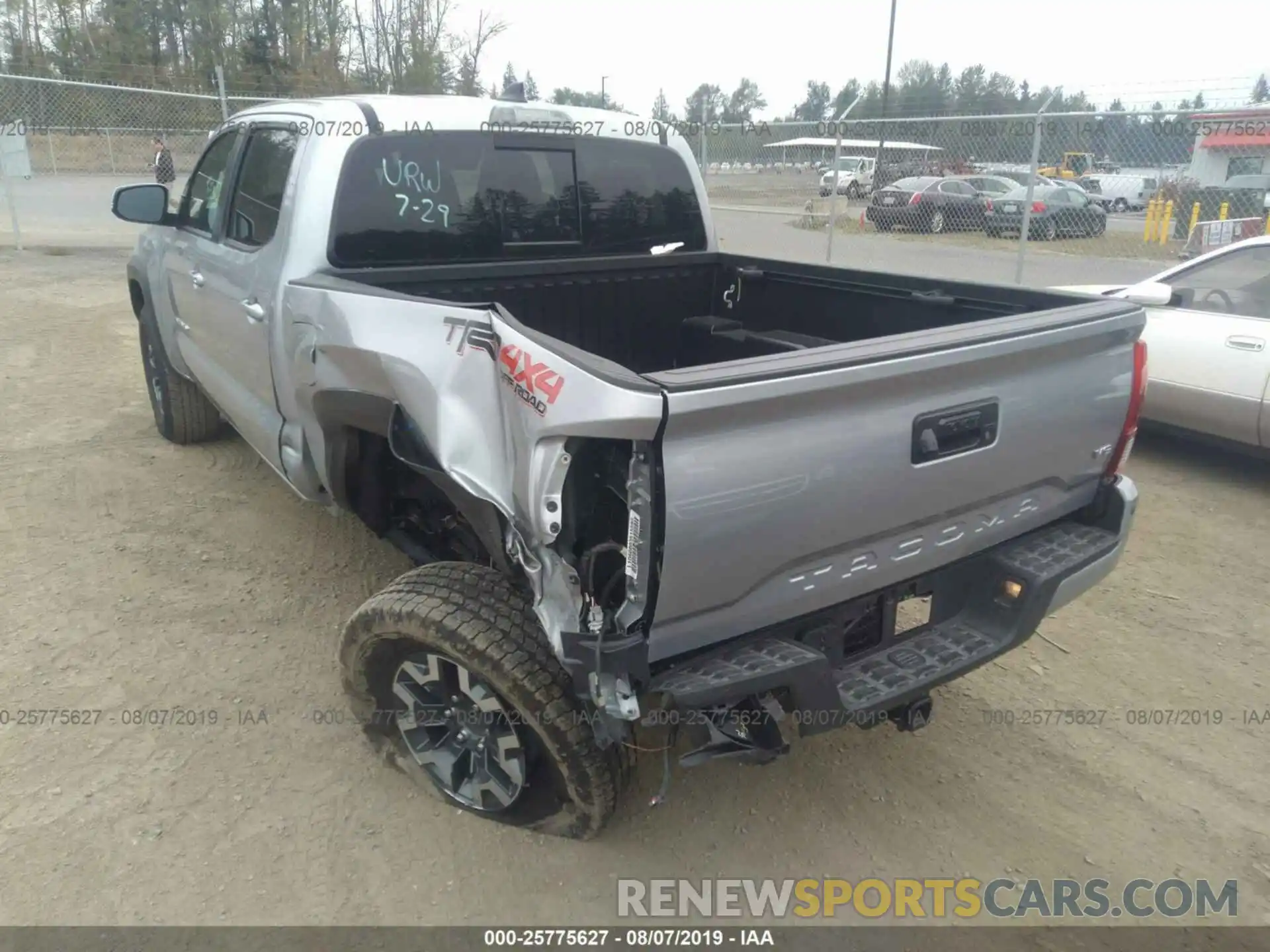 3 Photograph of a damaged car 3TMCZ5AN9KM232364 TOYOTA TACOMA 2019