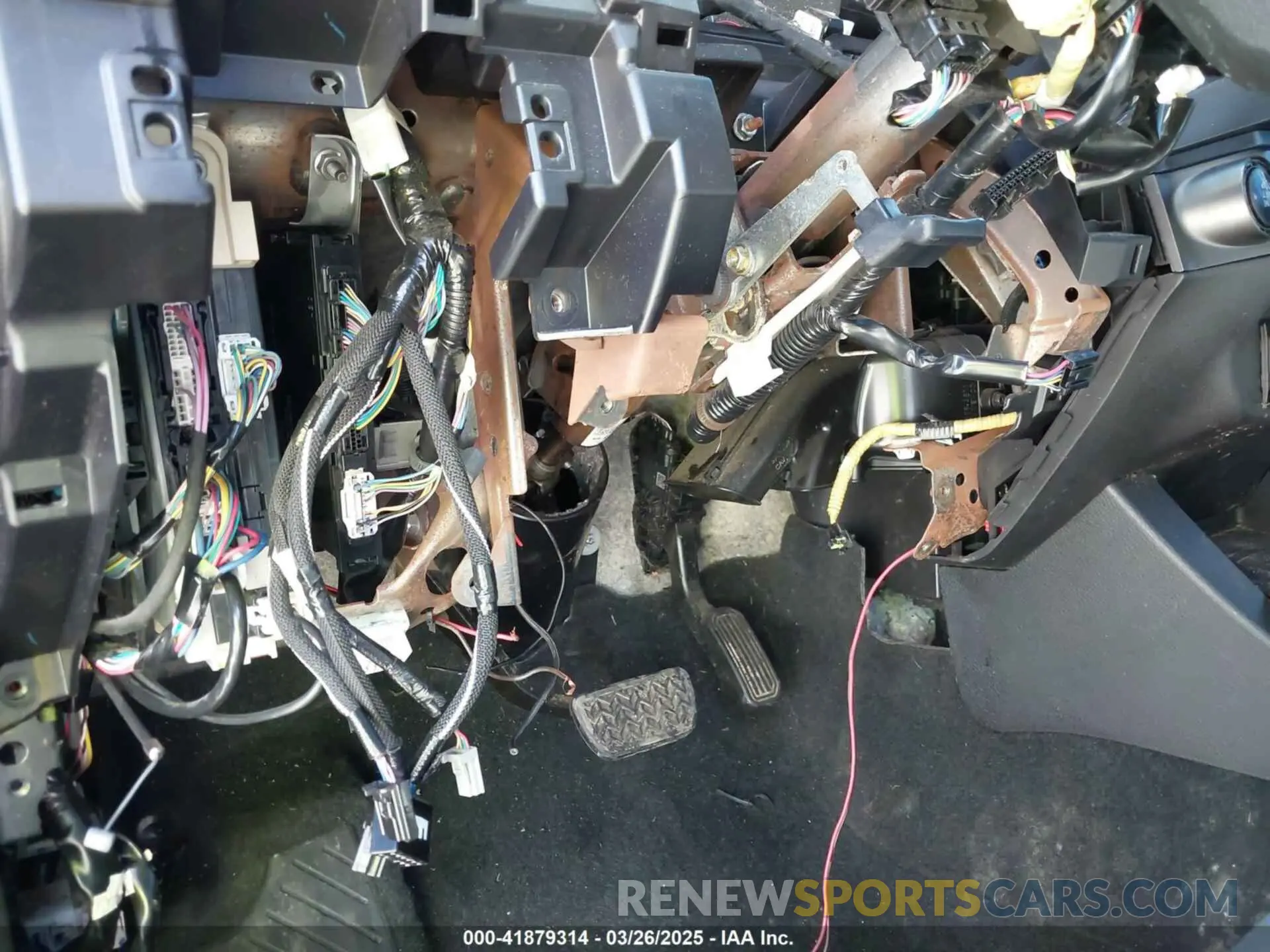 6 Photograph of a damaged car 3TMCZ5AN9KM232882 TOYOTA TACOMA 2019