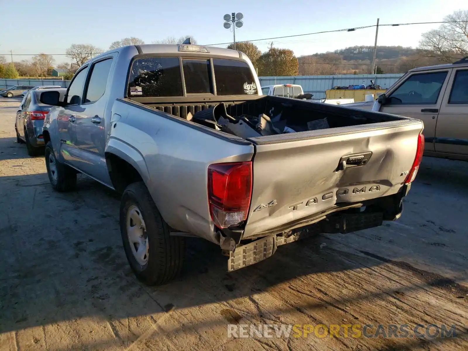 3 Photograph of a damaged car 3TMCZ5AN9KM262979 TOYOTA TACOMA 2019