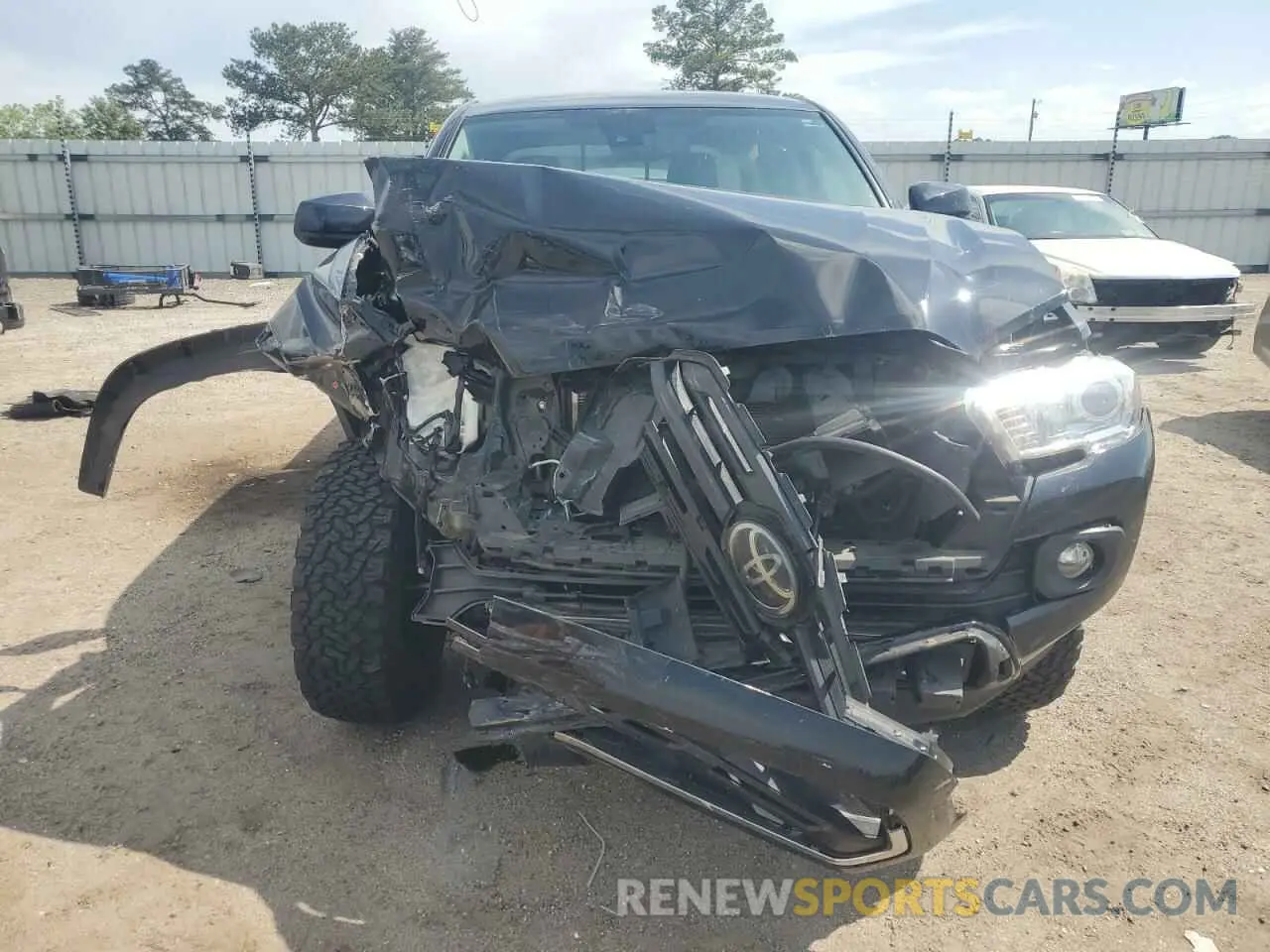 5 Photograph of a damaged car 3TMCZ5AN9KM283203 TOYOTA TACOMA 2019