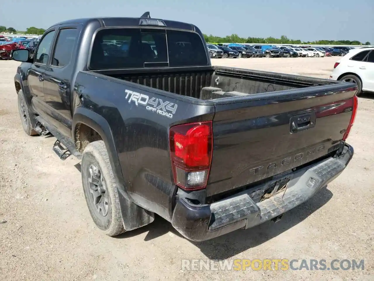 3 Photograph of a damaged car 3TMCZ5AN9KM285999 TOYOTA TACOMA 2019