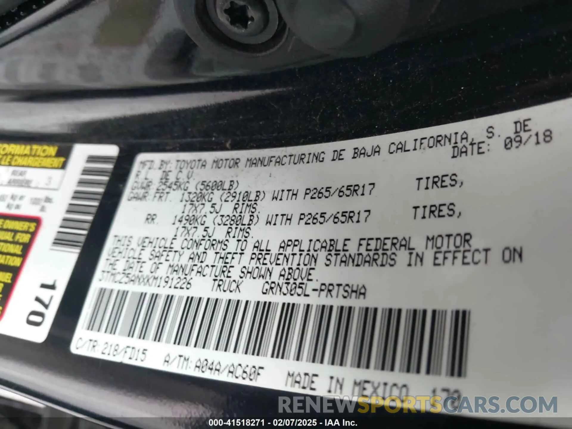 9 Photograph of a damaged car 3TMCZ5ANXKM191226 TOYOTA TACOMA 2019