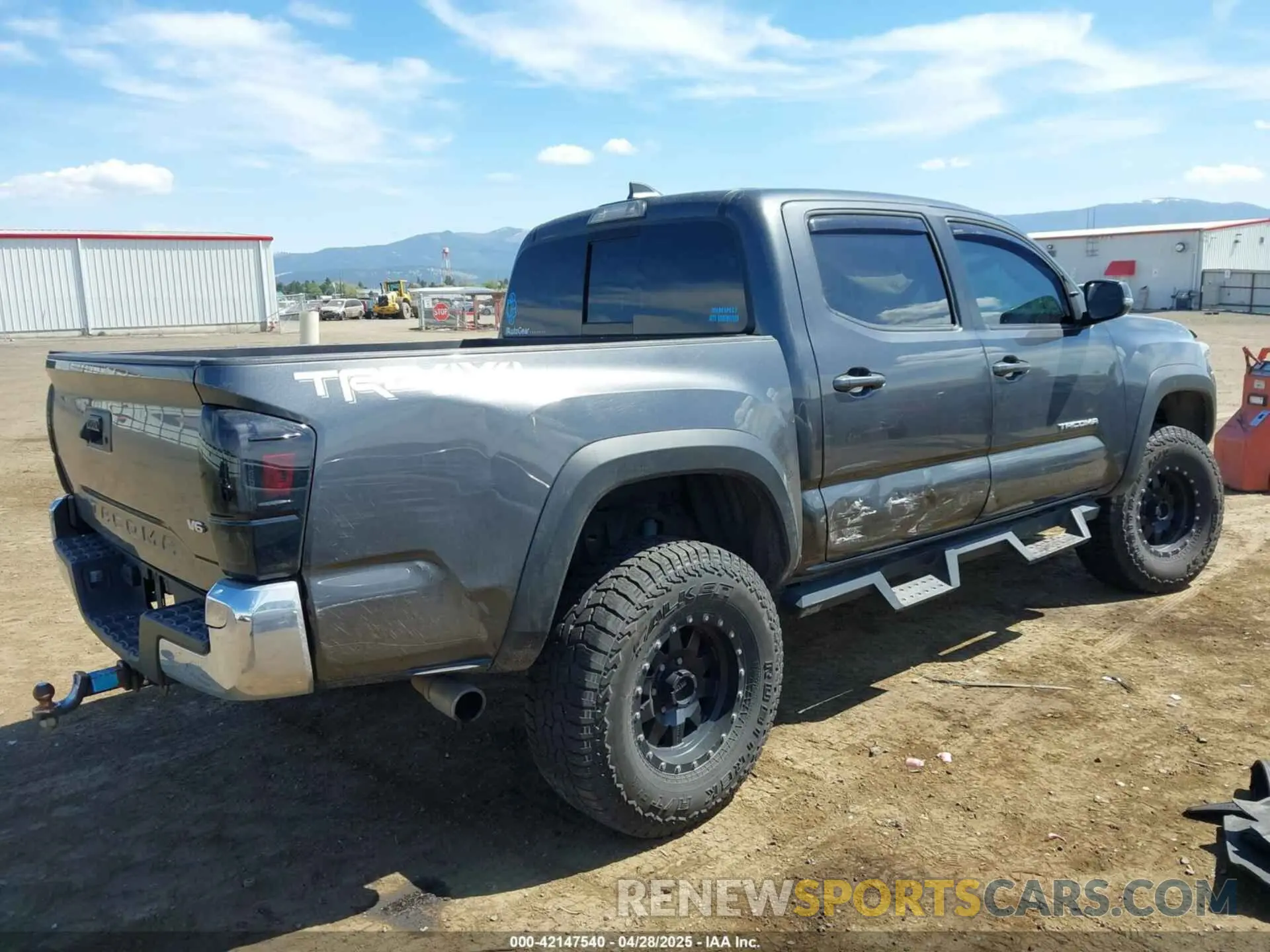 4 Photograph of a damaged car 3TMCZ5ANXKM191842 TOYOTA TACOMA 2019