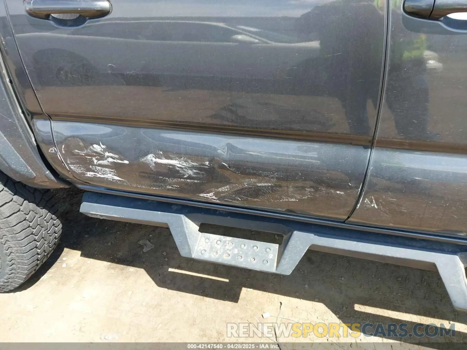 6 Photograph of a damaged car 3TMCZ5ANXKM191842 TOYOTA TACOMA 2019