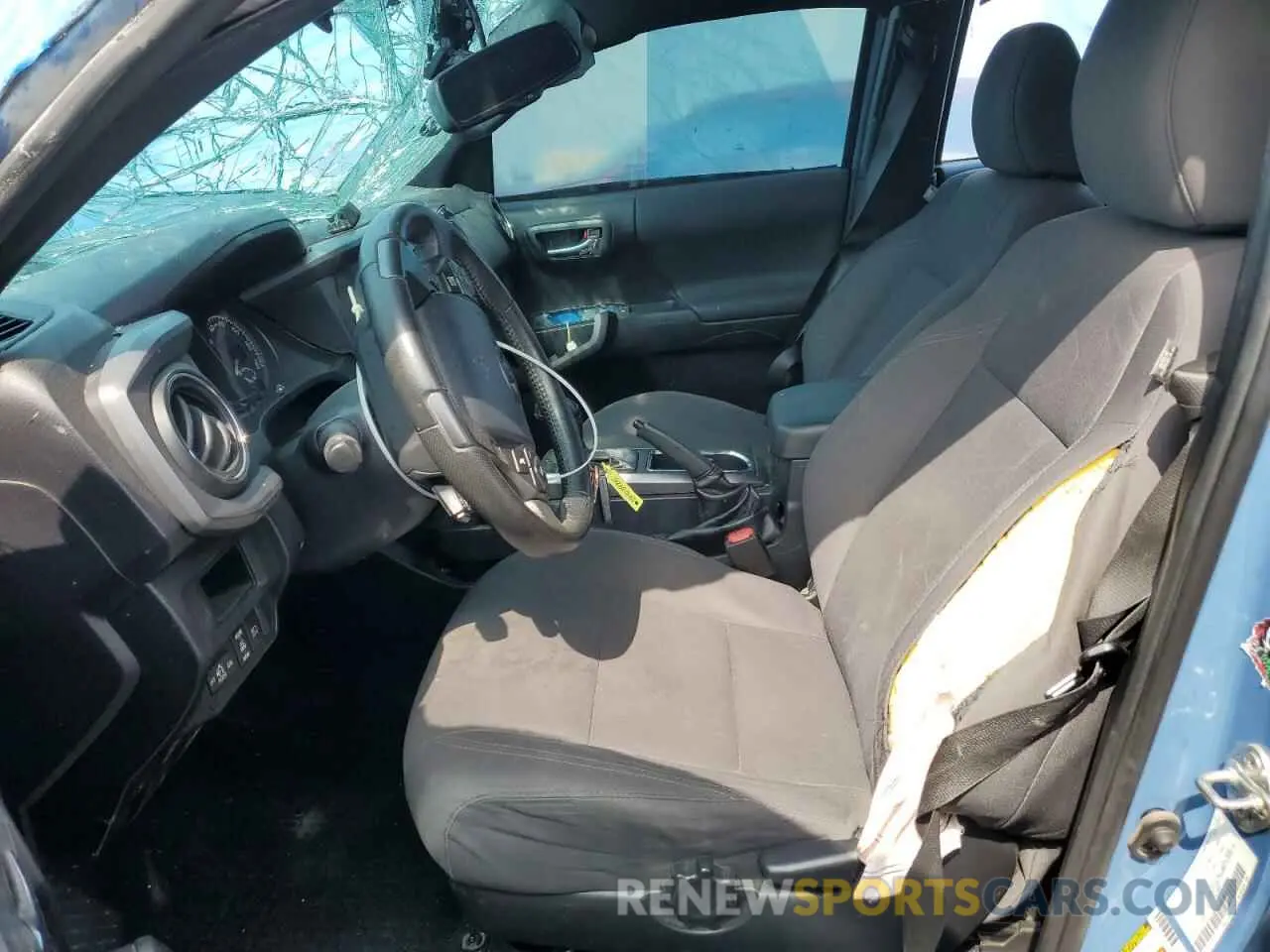 7 Photograph of a damaged car 3TMCZ5ANXKM195597 TOYOTA TACOMA 2019