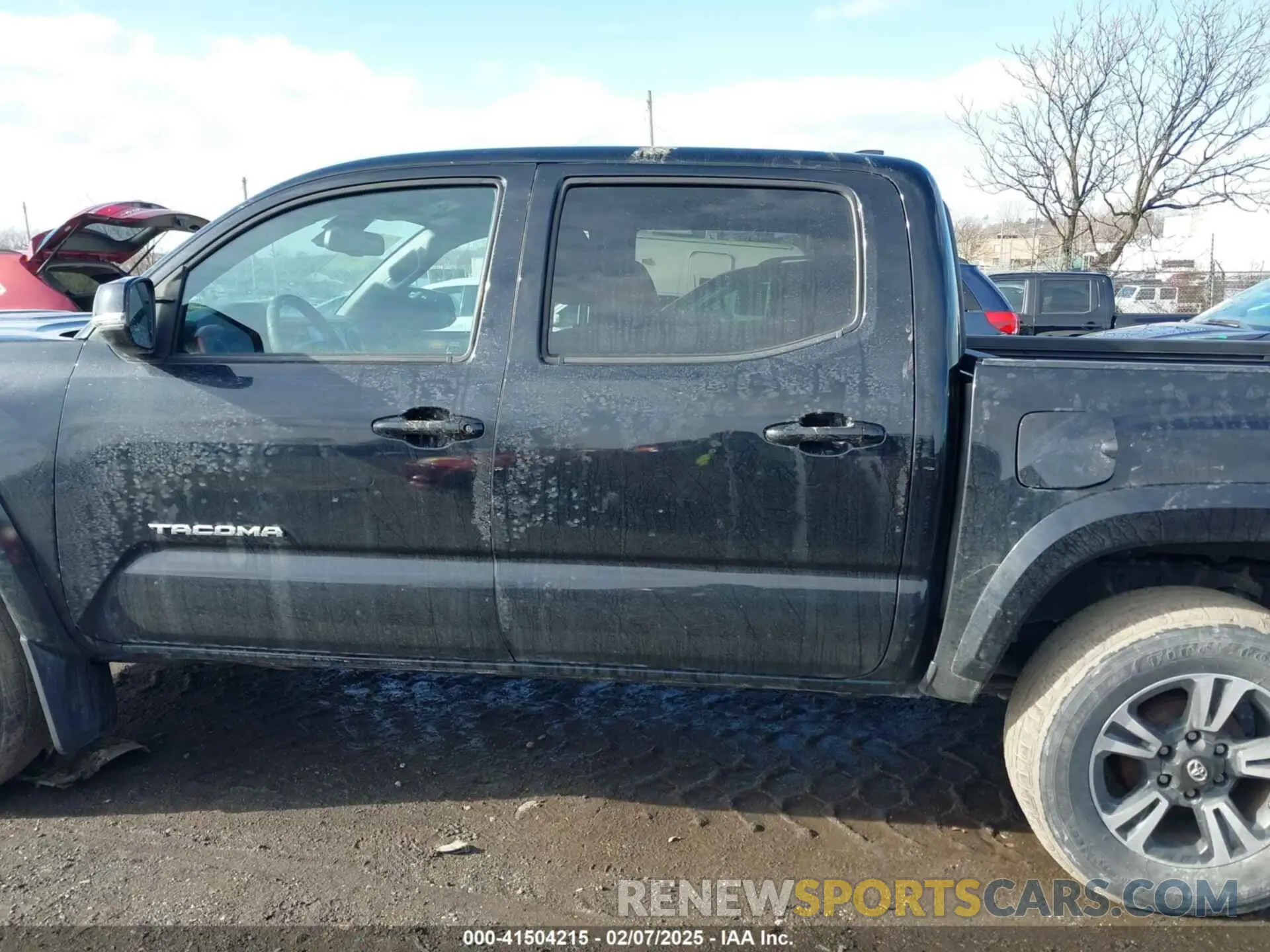 13 Photograph of a damaged car 3TMCZ5ANXKM200572 TOYOTA TACOMA 2019