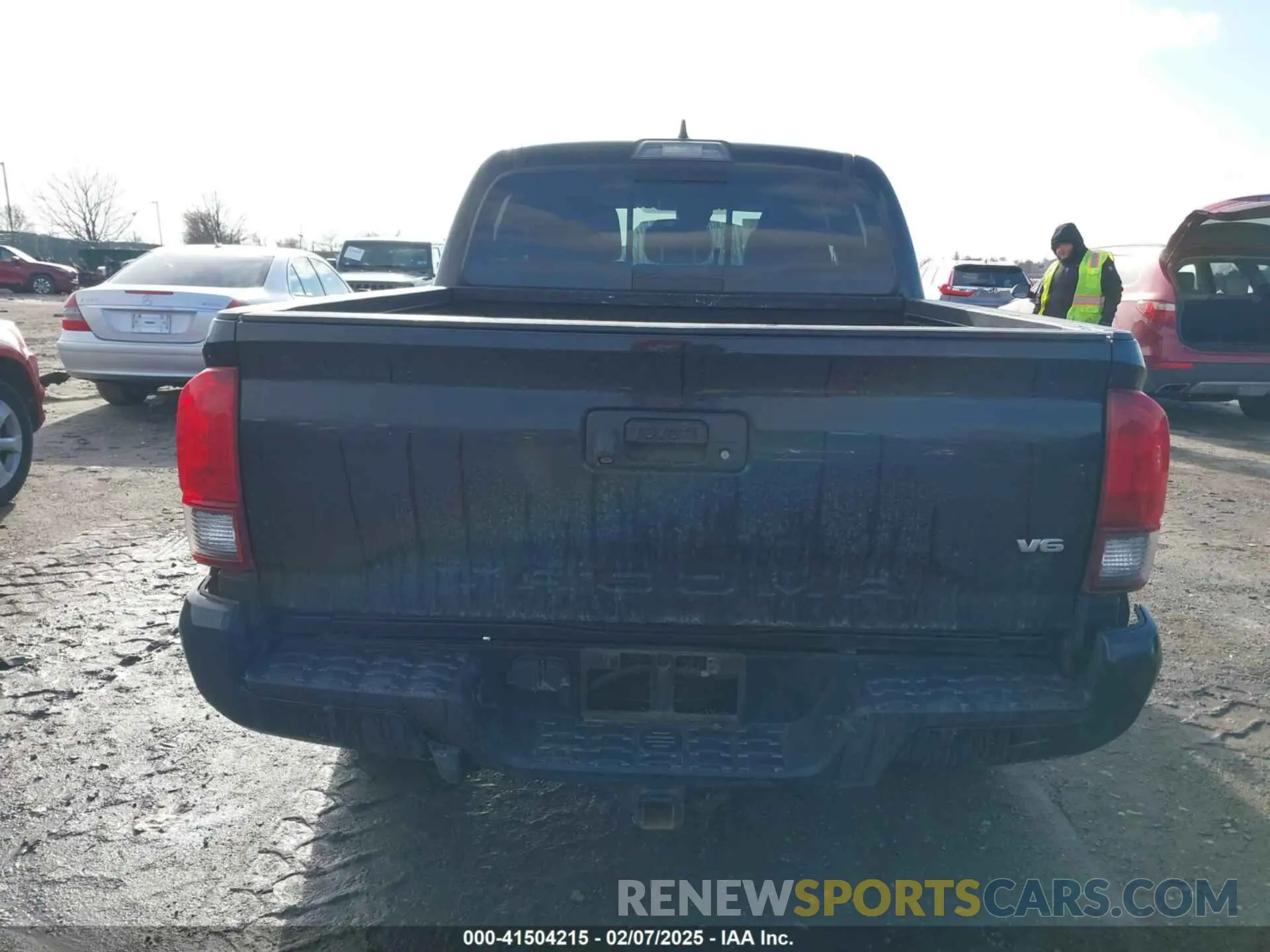 15 Photograph of a damaged car 3TMCZ5ANXKM200572 TOYOTA TACOMA 2019
