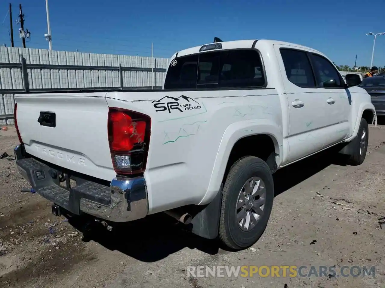 4 Photograph of a damaged car 3TMCZ5ANXKM213886 TOYOTA TACOMA 2019