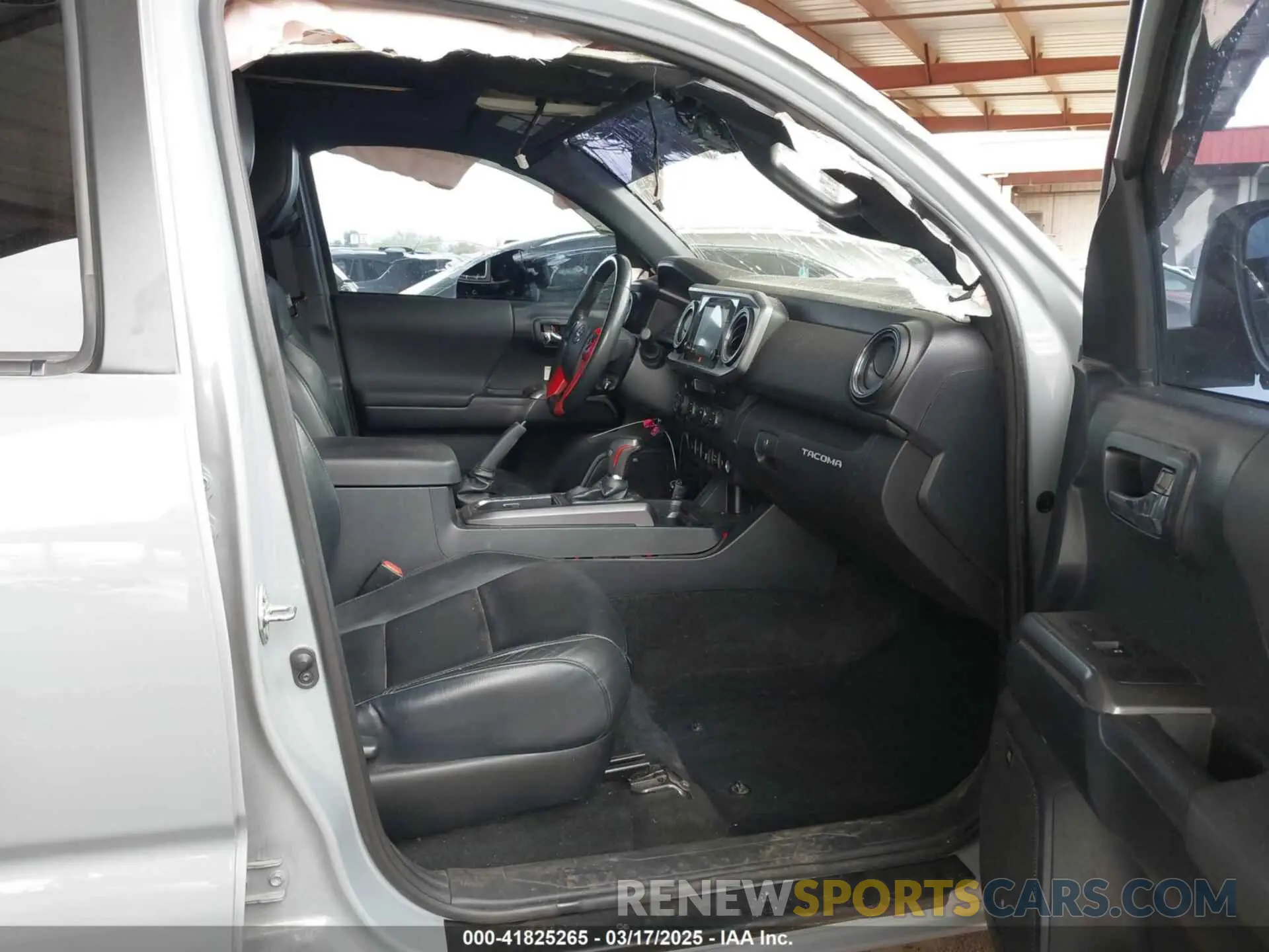 5 Photograph of a damaged car 3TMCZ5ANXKM225066 TOYOTA TACOMA 2019