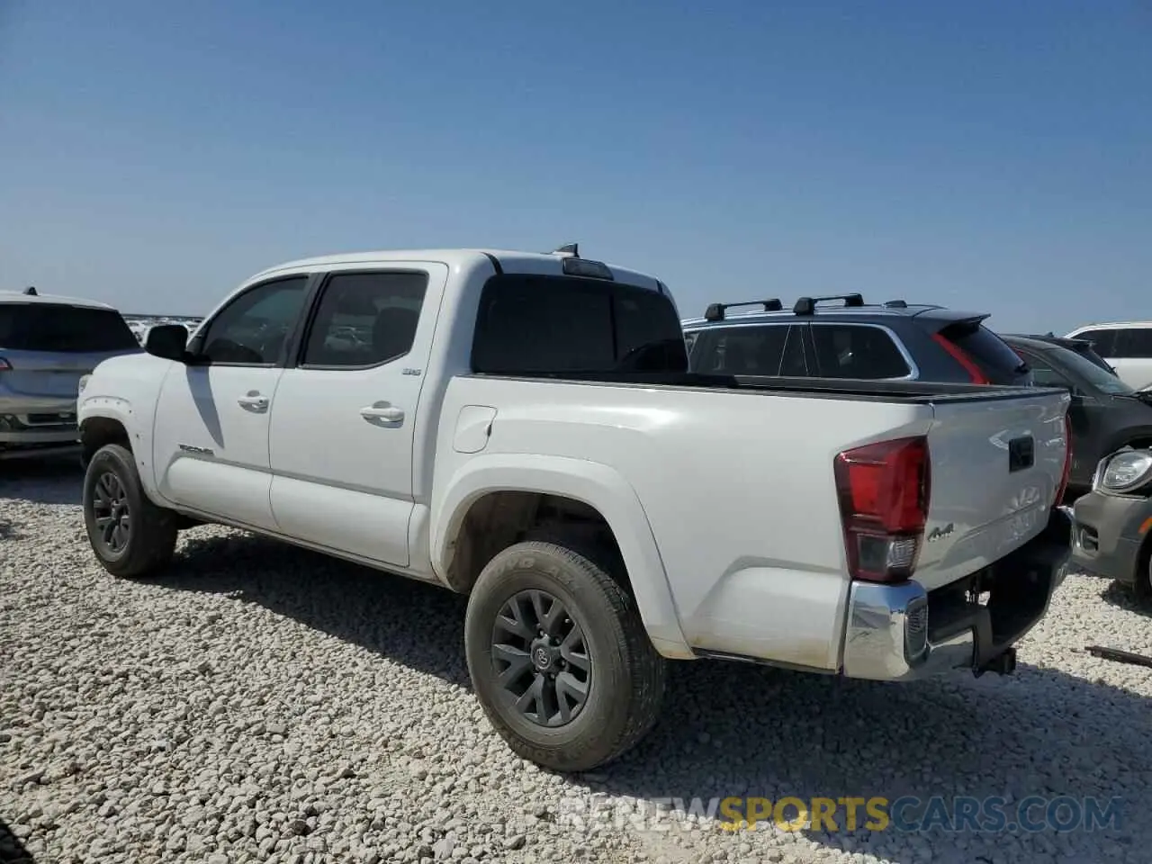 2 Photograph of a damaged car 3TMCZ5ANXKM226685 TOYOTA TACOMA 2019