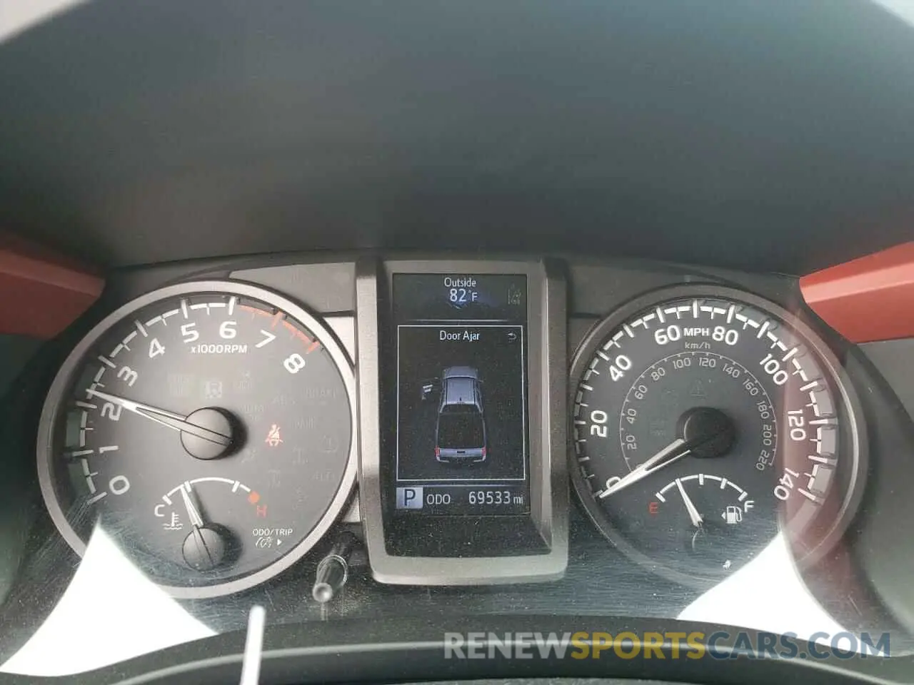 9 Photograph of a damaged car 3TMCZ5ANXKM228095 TOYOTA TACOMA 2019