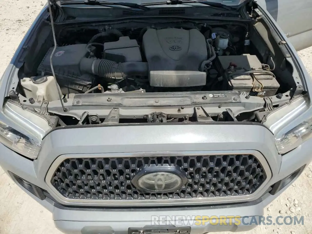 11 Photograph of a damaged car 3TMCZ5ANXKM228677 TOYOTA TACOMA 2019