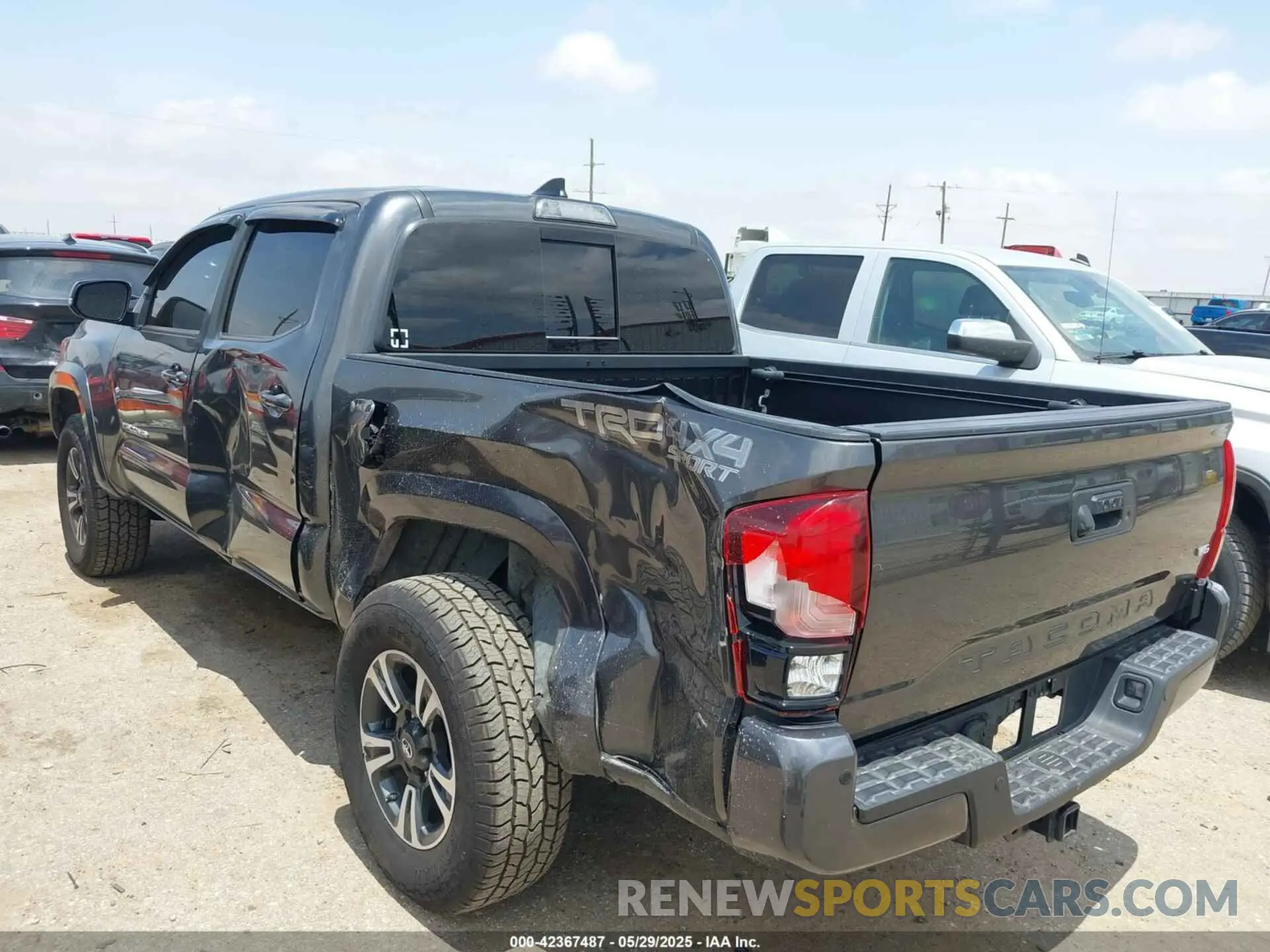 3 Photograph of a damaged car 3TMCZ5ANXKM251084 TOYOTA TACOMA 2019