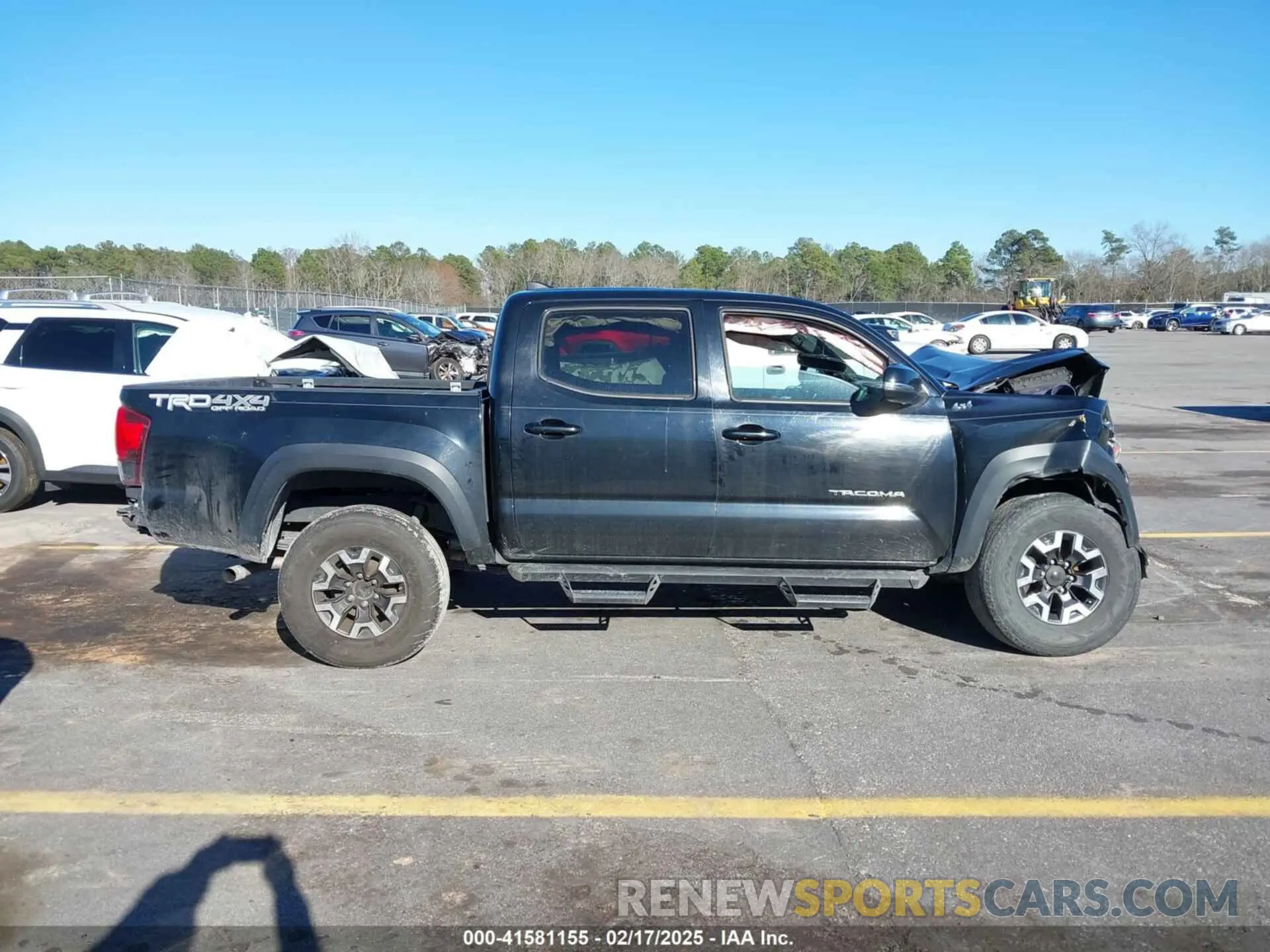 13 Photograph of a damaged car 3TMCZ5ANXKM267043 TOYOTA TACOMA 2019