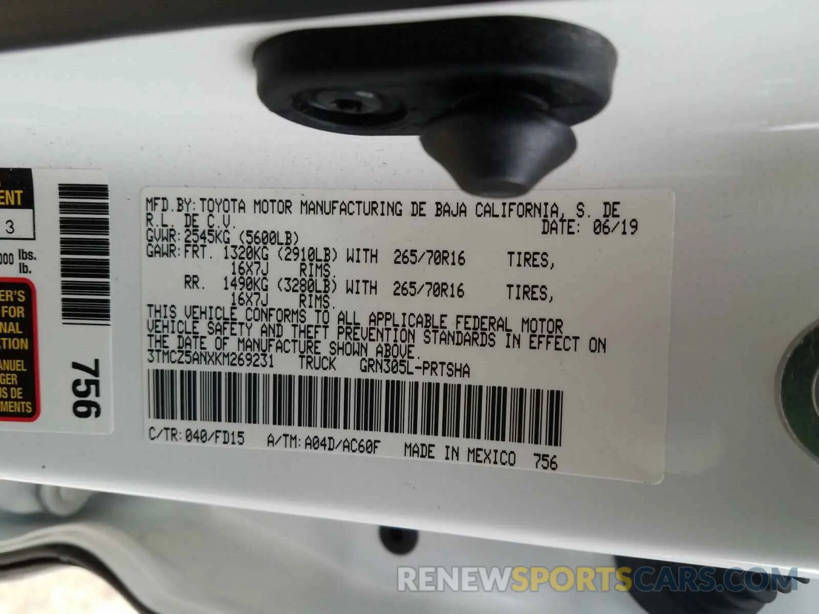 10 Photograph of a damaged car 3TMCZ5ANXKM269231 TOYOTA TACOMA 2019