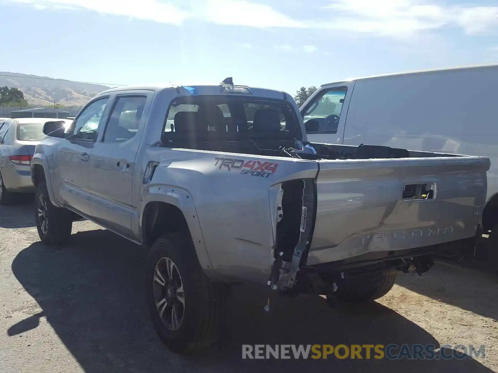 3 Photograph of a damaged car 3TMCZ5ANXKM269701 TOYOTA TACOMA 2019