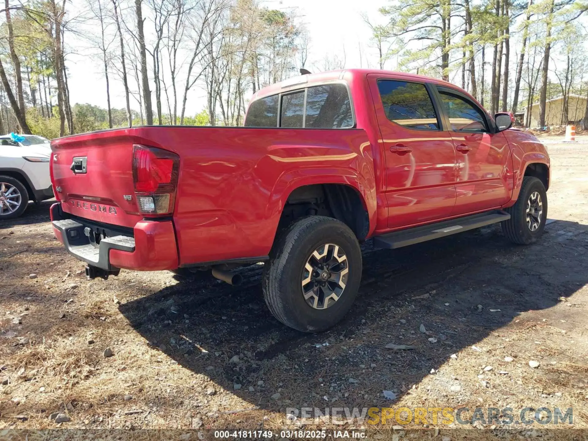 4 Photograph of a damaged car 3TMCZ5ANXKM279726 TOYOTA TACOMA 2019