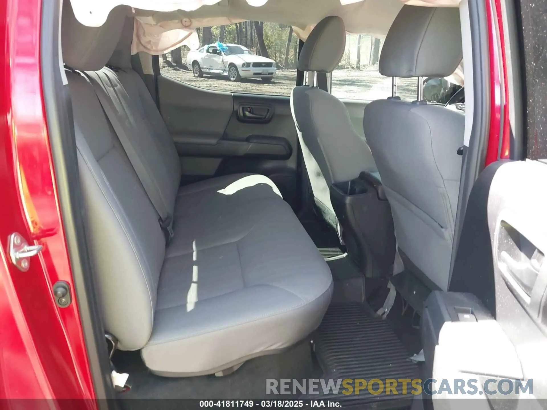 8 Photograph of a damaged car 3TMCZ5ANXKM279726 TOYOTA TACOMA 2019