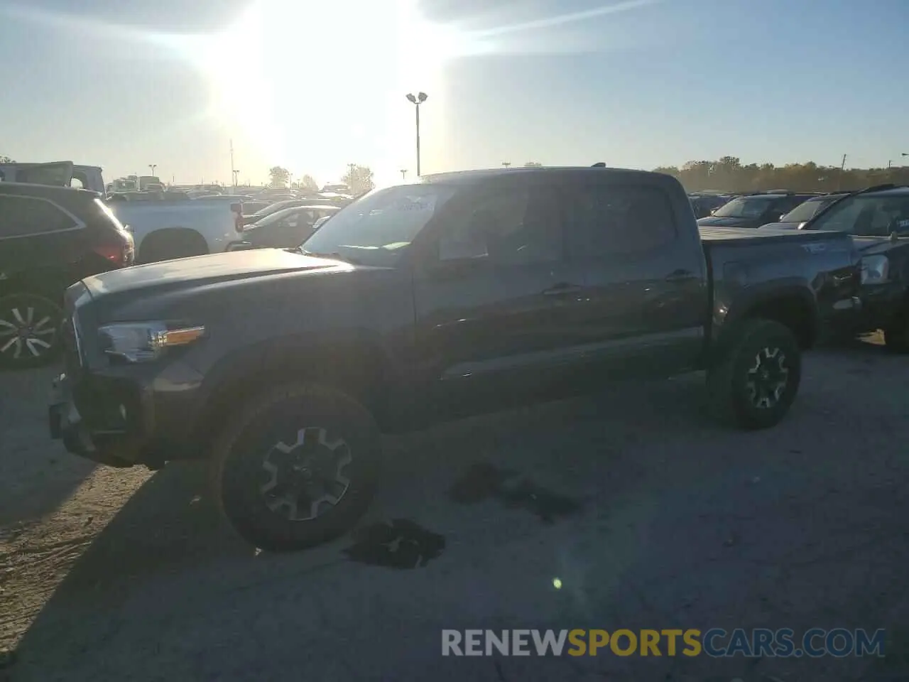 1 Photograph of a damaged car 3TMCZ5ANXKM279791 TOYOTA TACOMA 2019