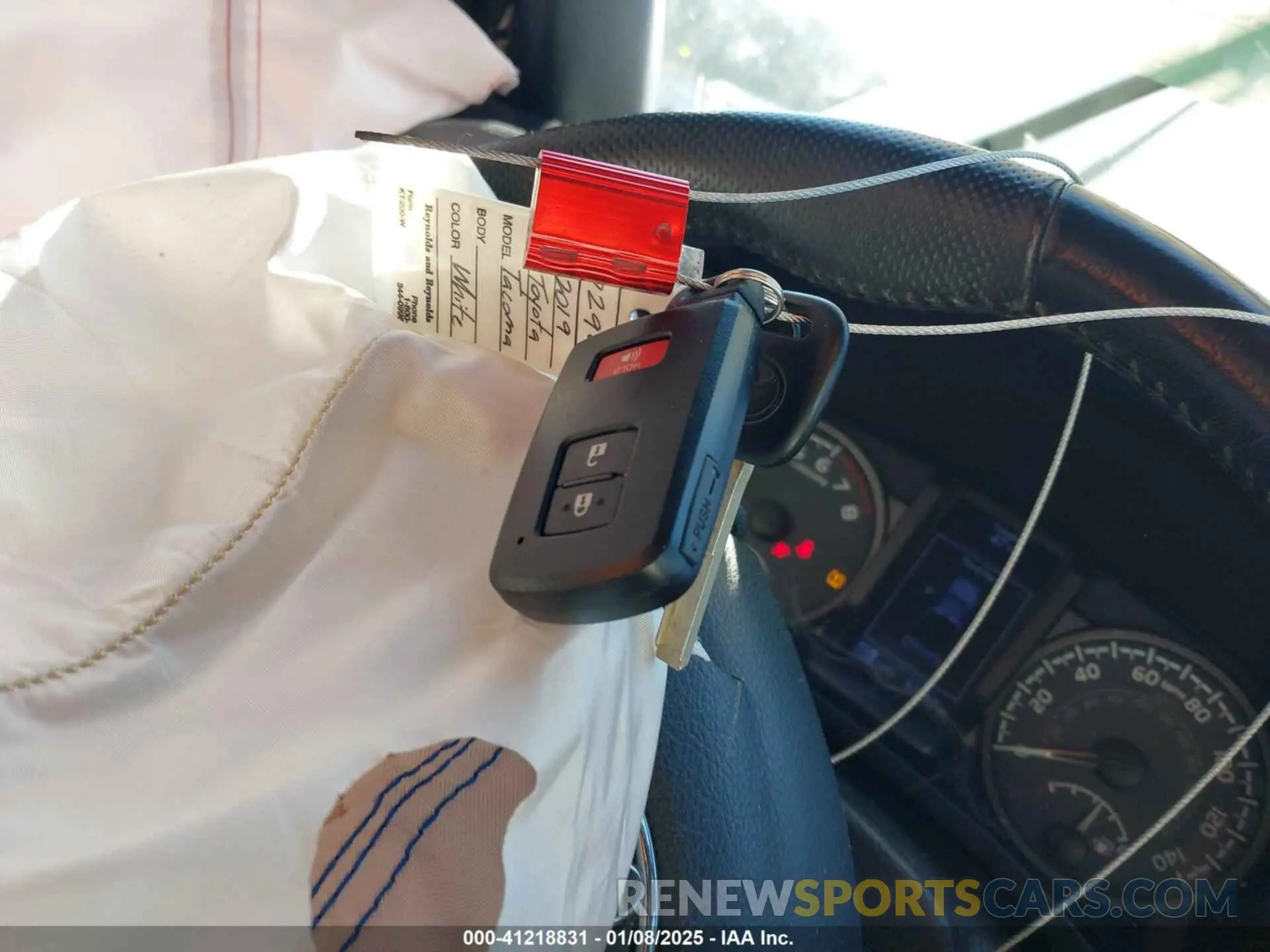 11 Photograph of a damaged car 3TMCZ5ANXKM286403 TOYOTA TACOMA 2019