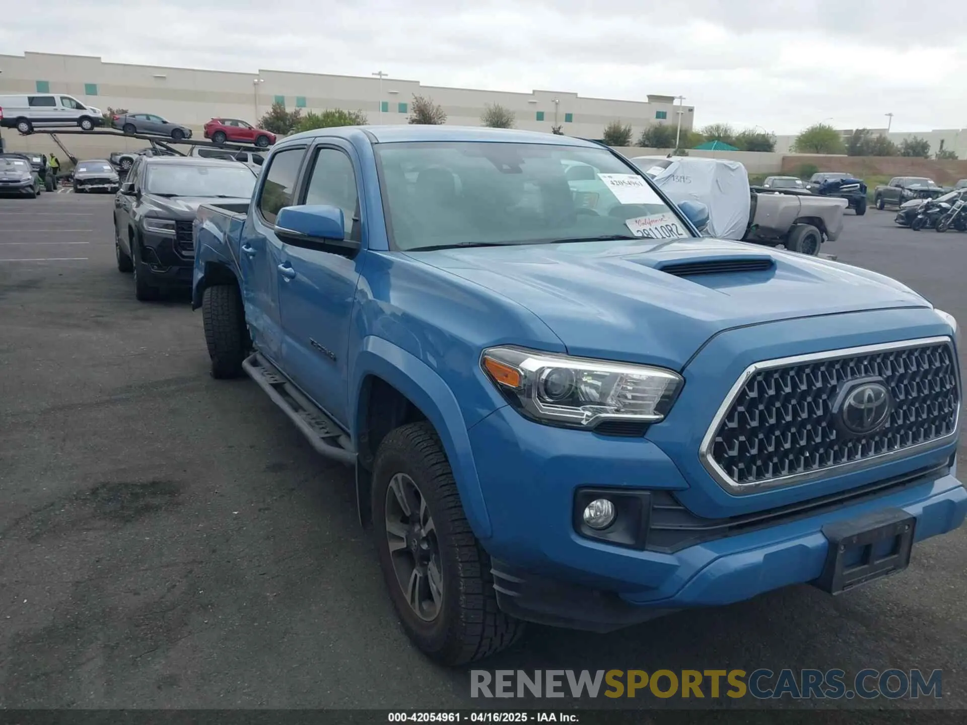 1 Photograph of a damaged car 3TMDZ5BN0KM059191 TOYOTA TACOMA 2019