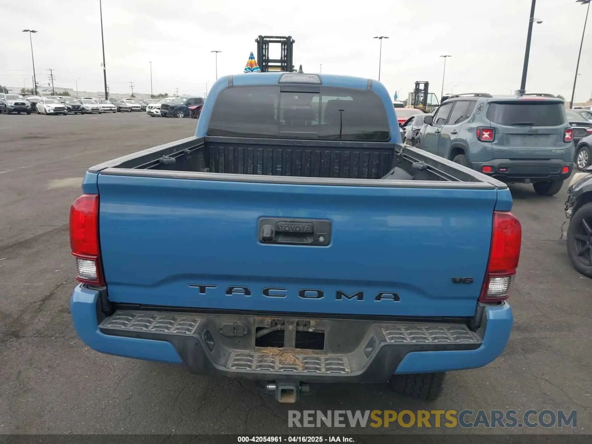 16 Photograph of a damaged car 3TMDZ5BN0KM059191 TOYOTA TACOMA 2019