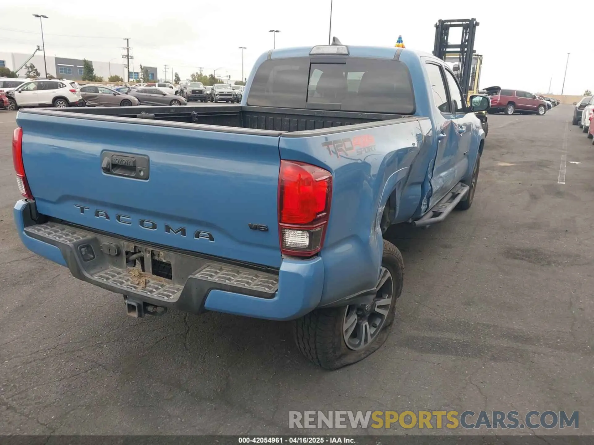 4 Photograph of a damaged car 3TMDZ5BN0KM059191 TOYOTA TACOMA 2019