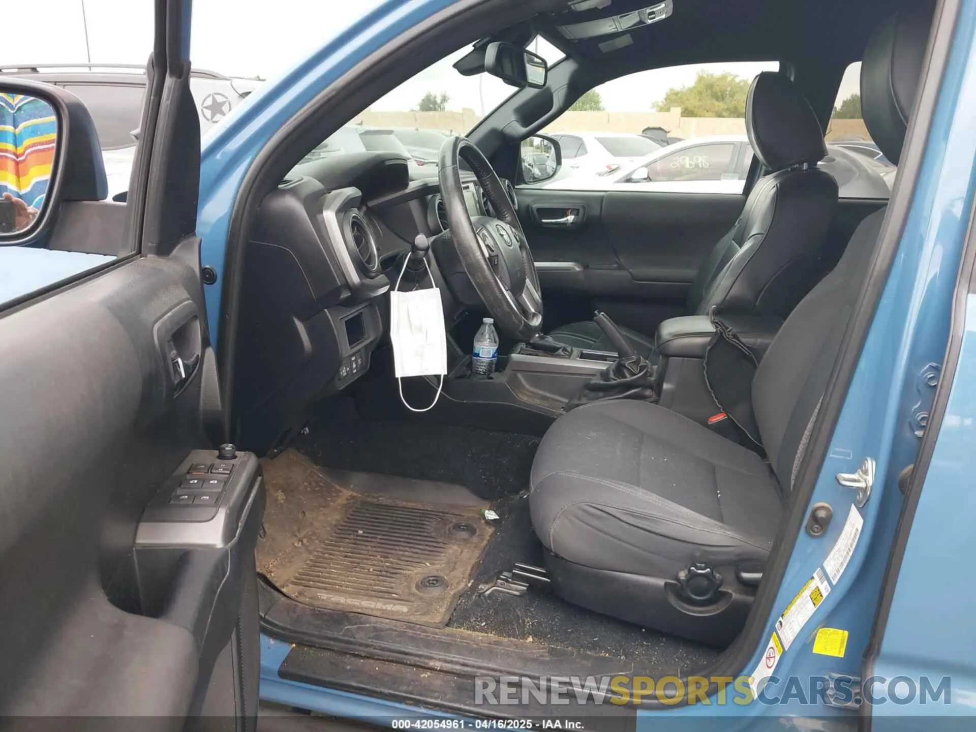 5 Photograph of a damaged car 3TMDZ5BN0KM059191 TOYOTA TACOMA 2019