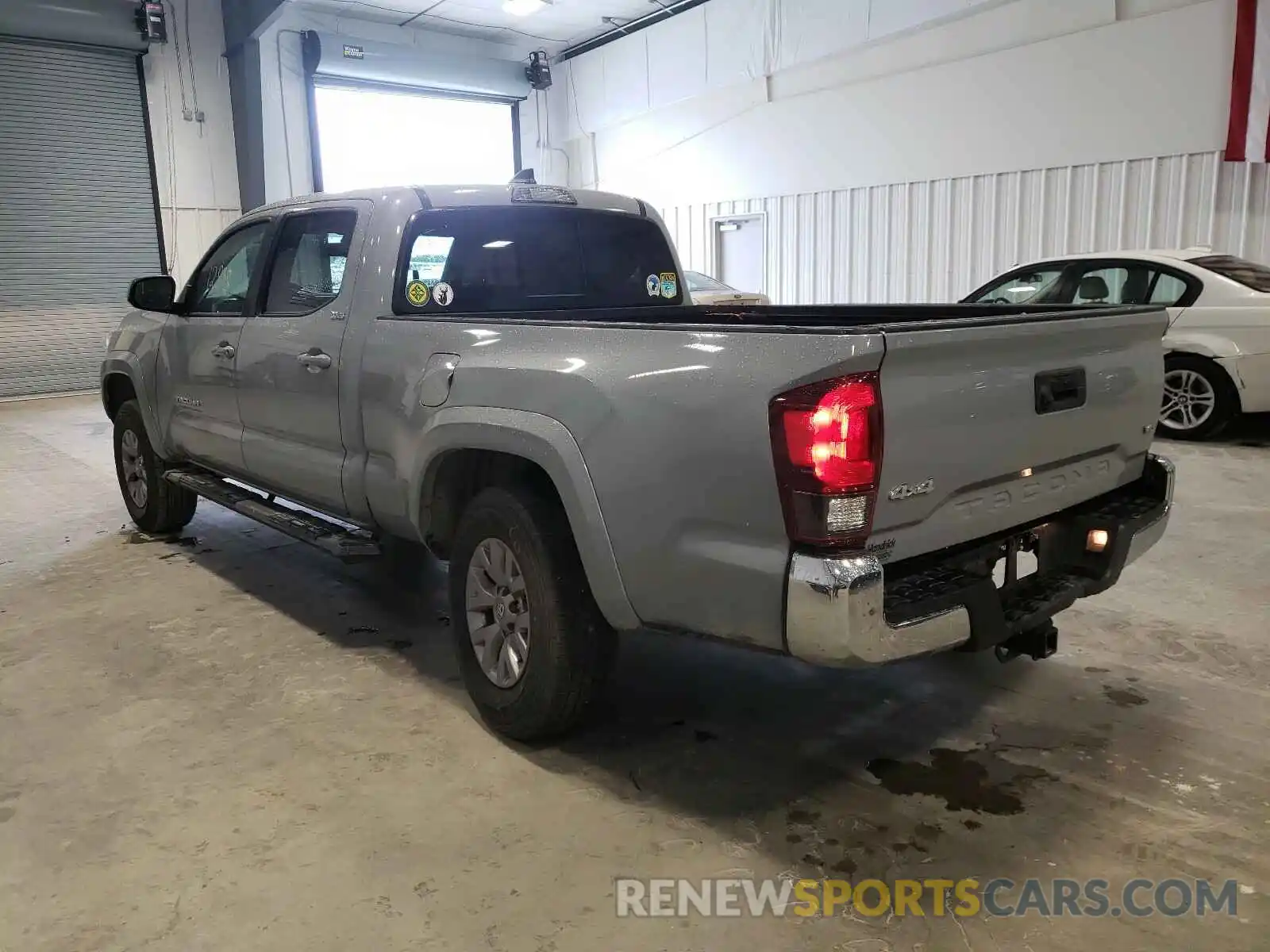 3 Photograph of a damaged car 3TMDZ5BN0KM059465 TOYOTA TACOMA 2019