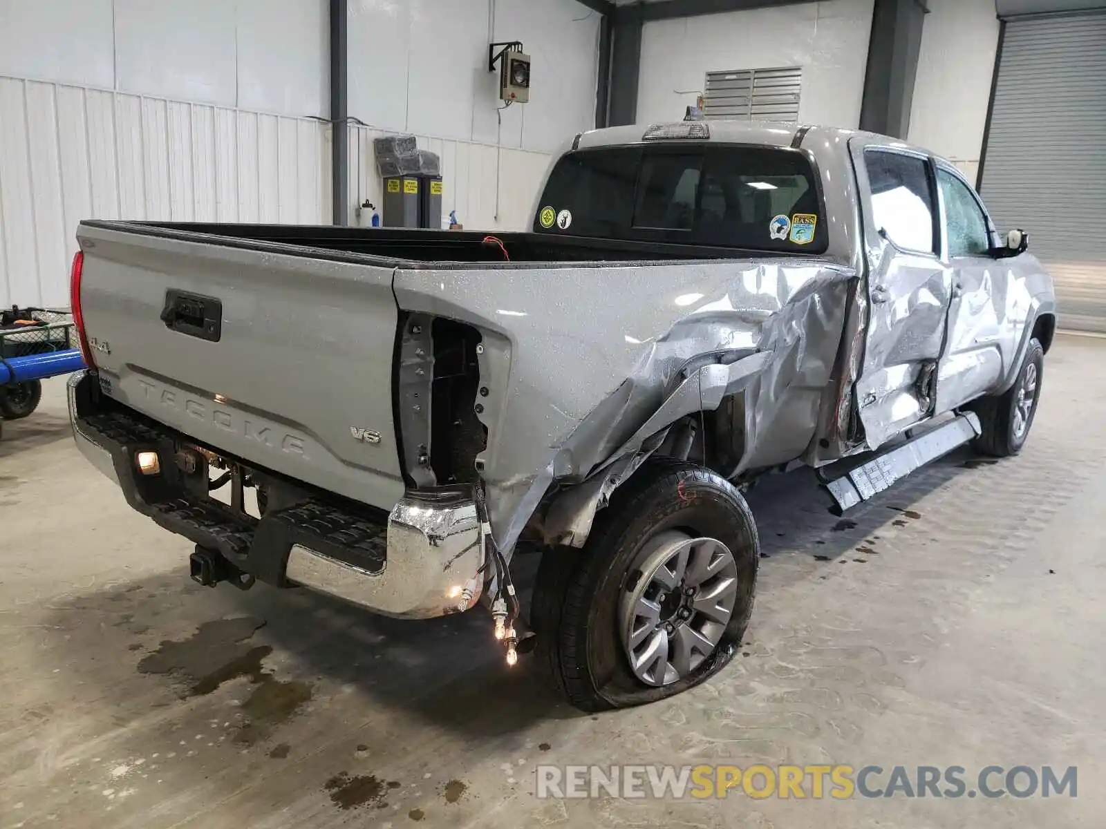 4 Photograph of a damaged car 3TMDZ5BN0KM059465 TOYOTA TACOMA 2019