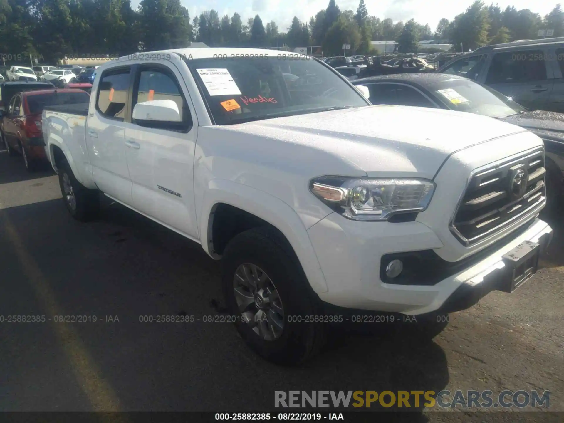 1 Photograph of a damaged car 3TMDZ5BN0KM060437 TOYOTA TACOMA 2019