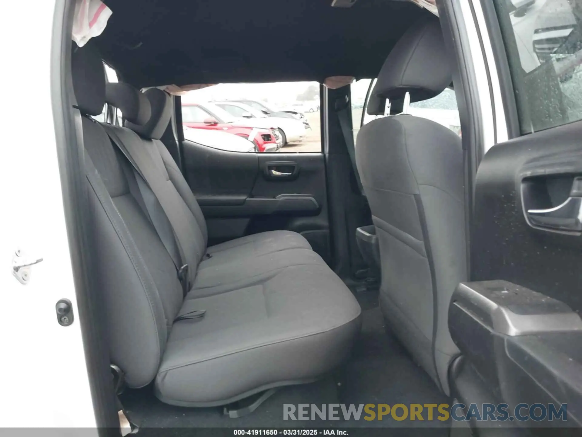 8 Photograph of a damaged car 3TMDZ5BN0KM069526 TOYOTA TACOMA 2019