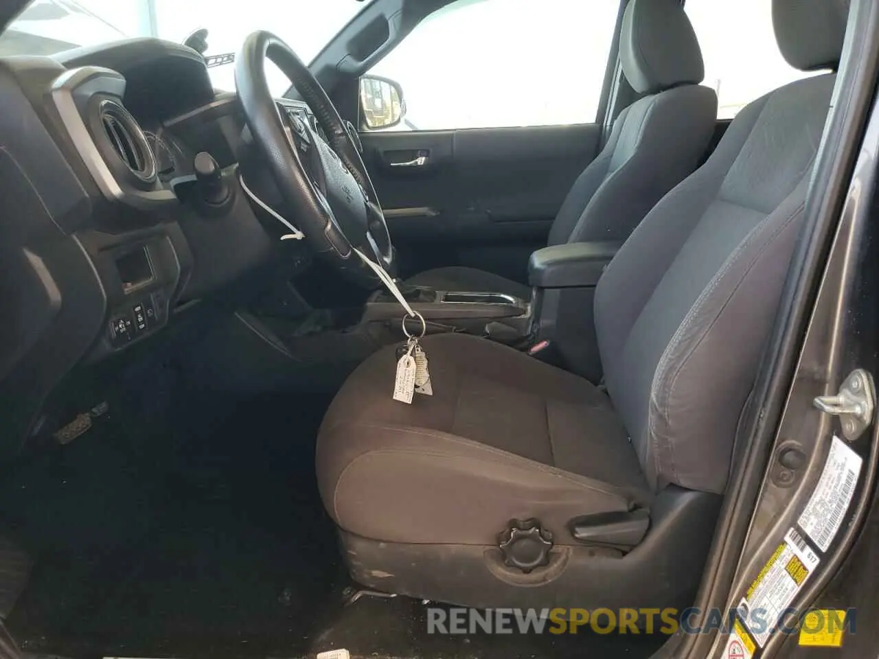 7 Photograph of a damaged car 3TMDZ5BN0KM076833 TOYOTA TACOMA 2019
