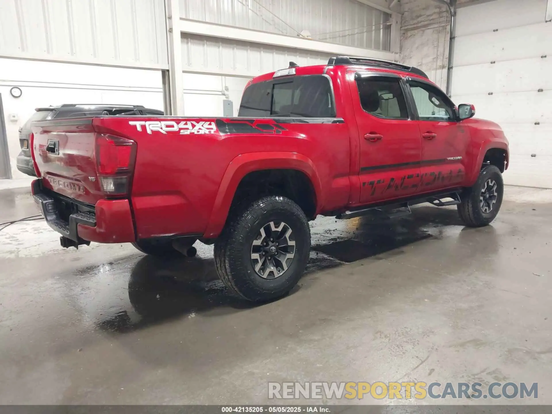 4 Photograph of a damaged car 3TMDZ5BN0KM076850 TOYOTA TACOMA 2019