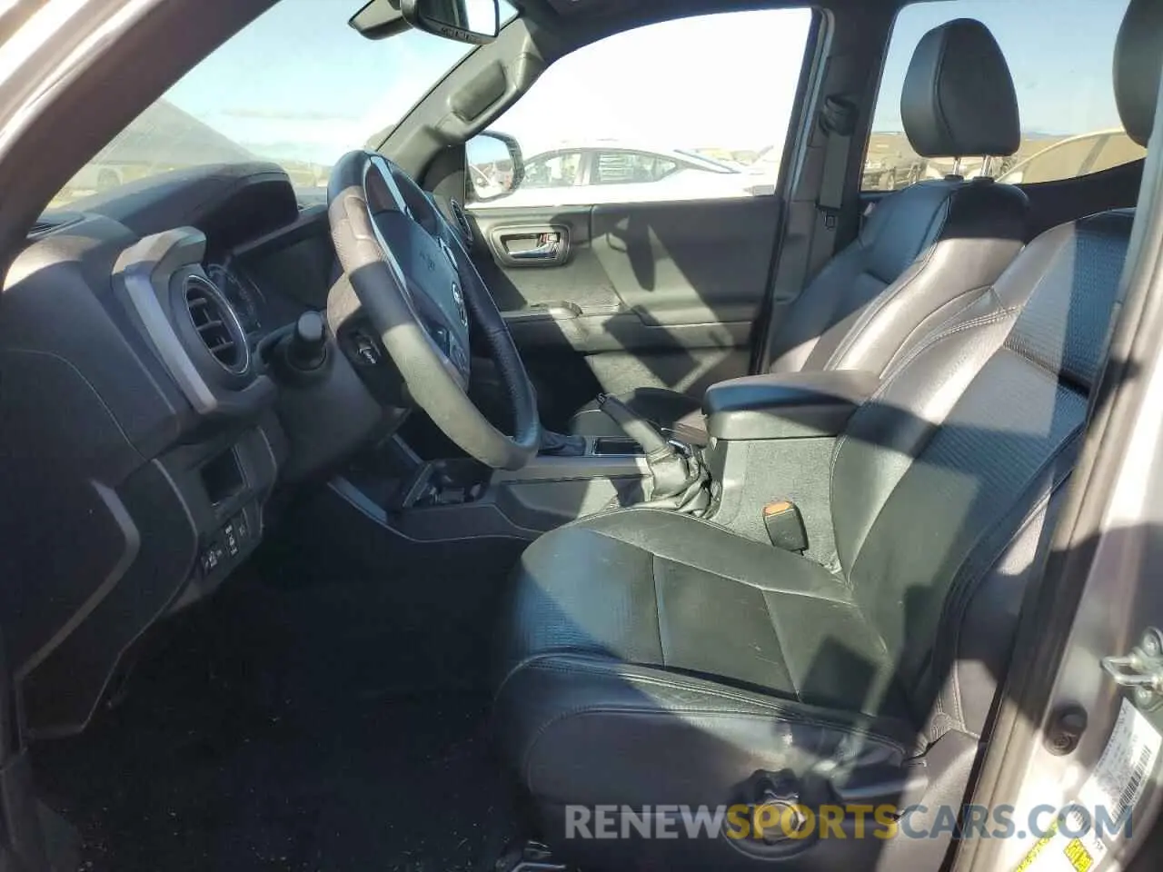 7 Photograph of a damaged car 3TMDZ5BN0KM078758 TOYOTA TACOMA 2019