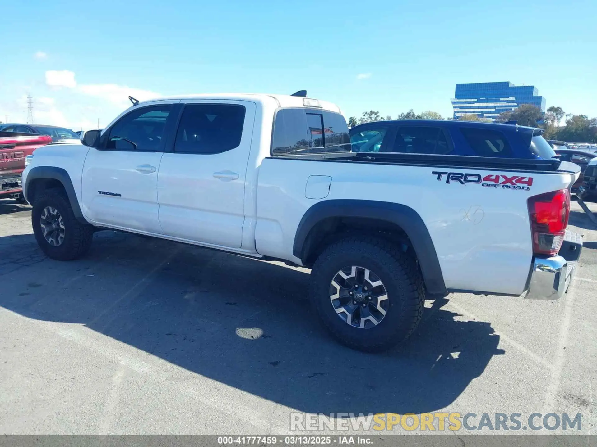 15 Photograph of a damaged car 3TMDZ5BN1KM055778 TOYOTA TACOMA 2019