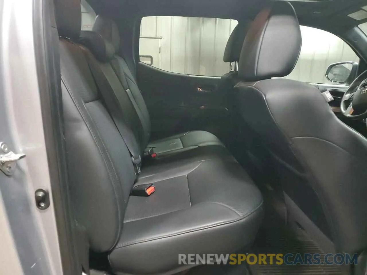 10 Photograph of a damaged car 3TMDZ5BN2KM059614 TOYOTA TACOMA 2019