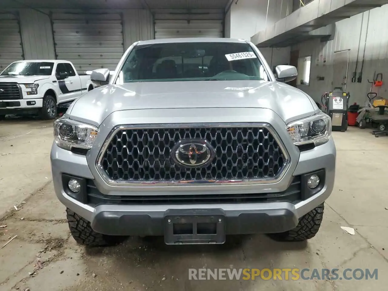 5 Photograph of a damaged car 3TMDZ5BN2KM059614 TOYOTA TACOMA 2019