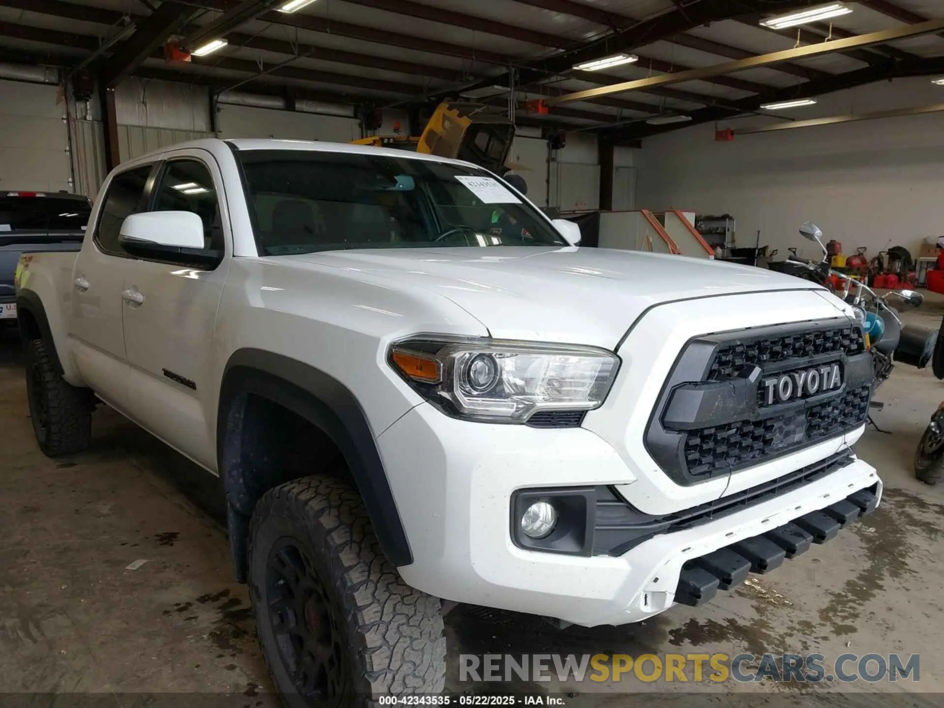 1 Photograph of a damaged car 3TMDZ5BN3KM071352 TOYOTA TACOMA 2019