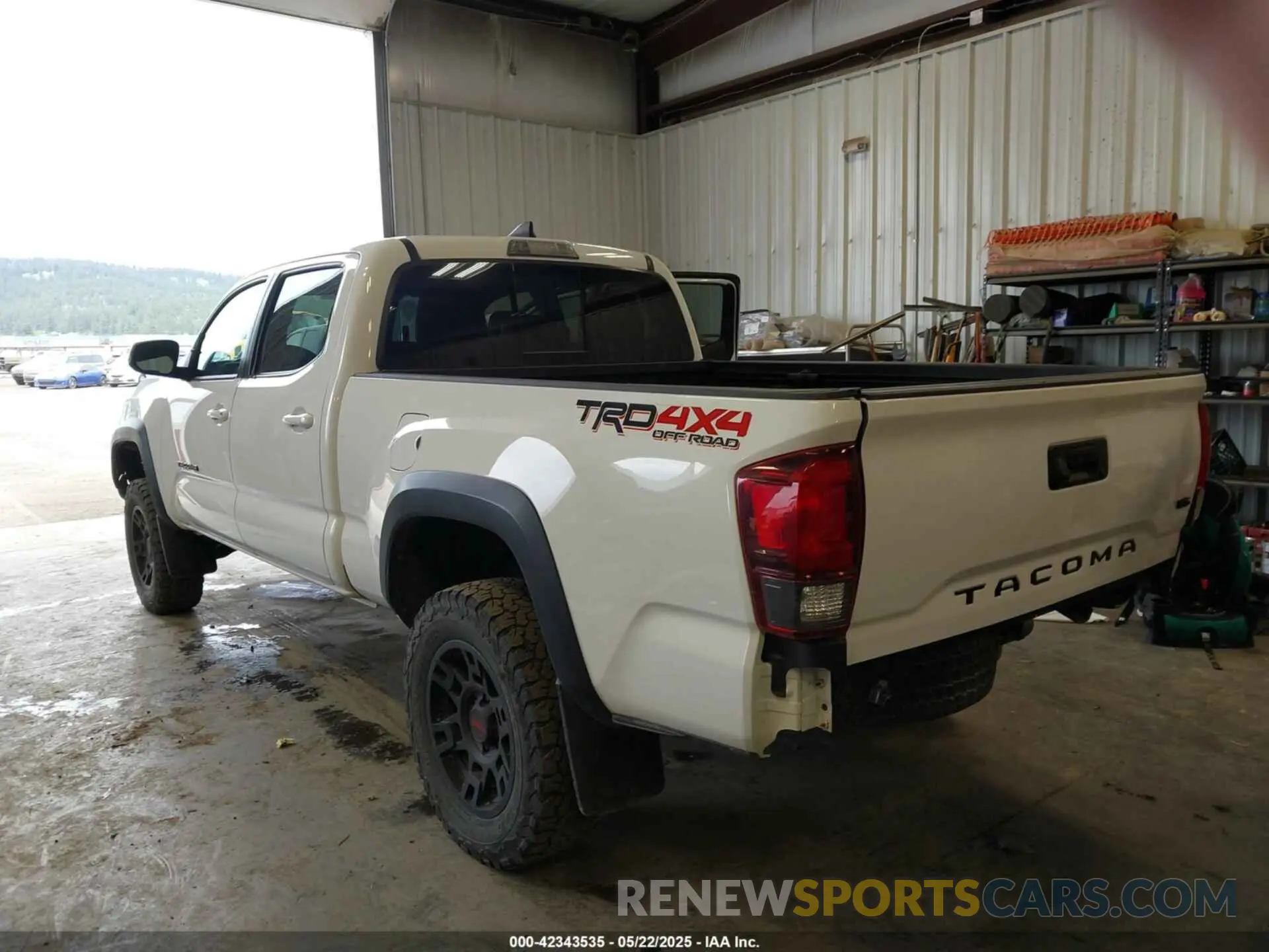 3 Photograph of a damaged car 3TMDZ5BN3KM071352 TOYOTA TACOMA 2019