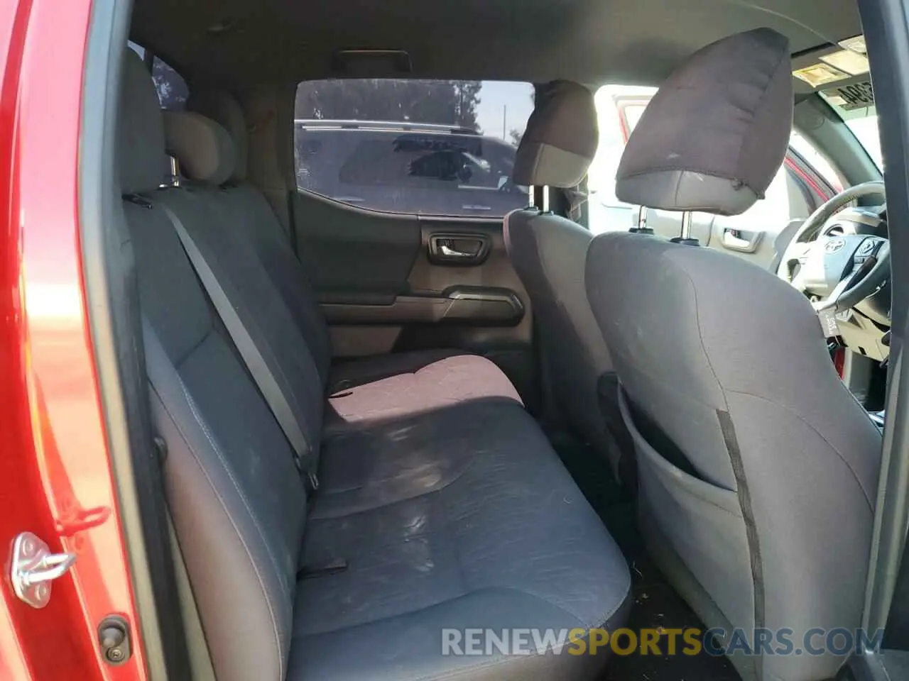 10 Photograph of a damaged car 3TMDZ5BN3KM078060 TOYOTA TACOMA 2019