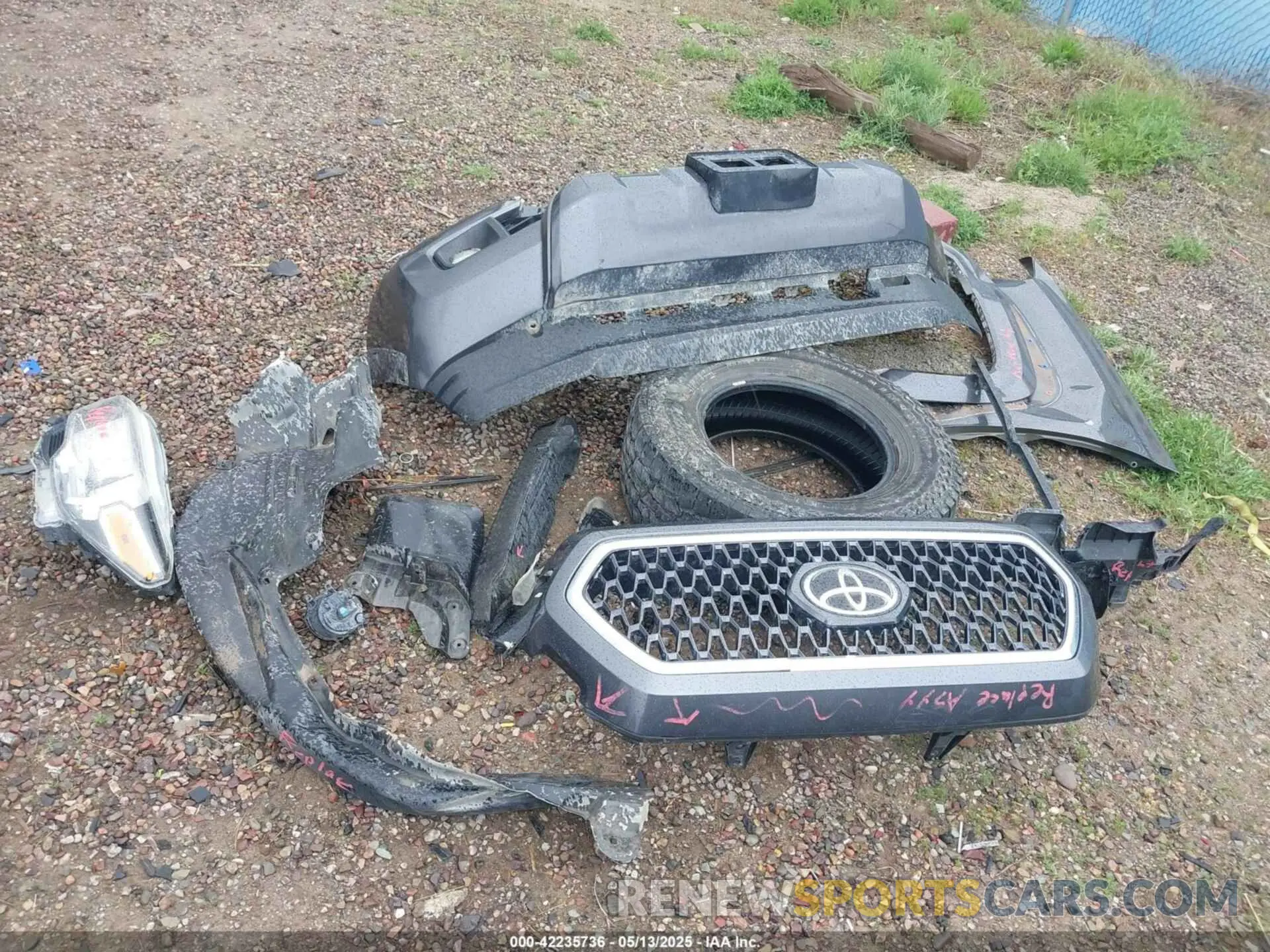 12 Photograph of a damaged car 3TMDZ5BN4KM068671 TOYOTA TACOMA 2019