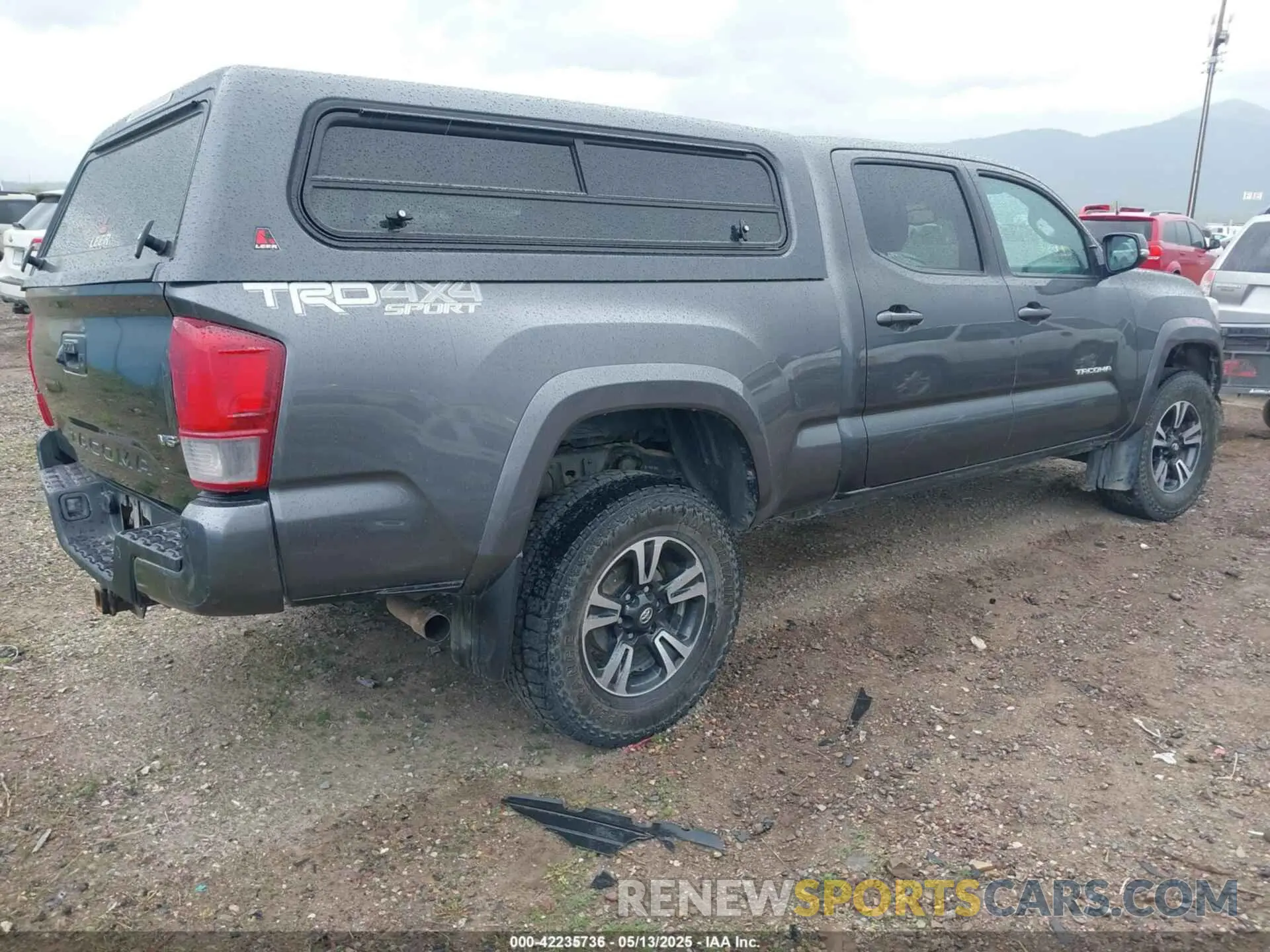 4 Photograph of a damaged car 3TMDZ5BN4KM068671 TOYOTA TACOMA 2019