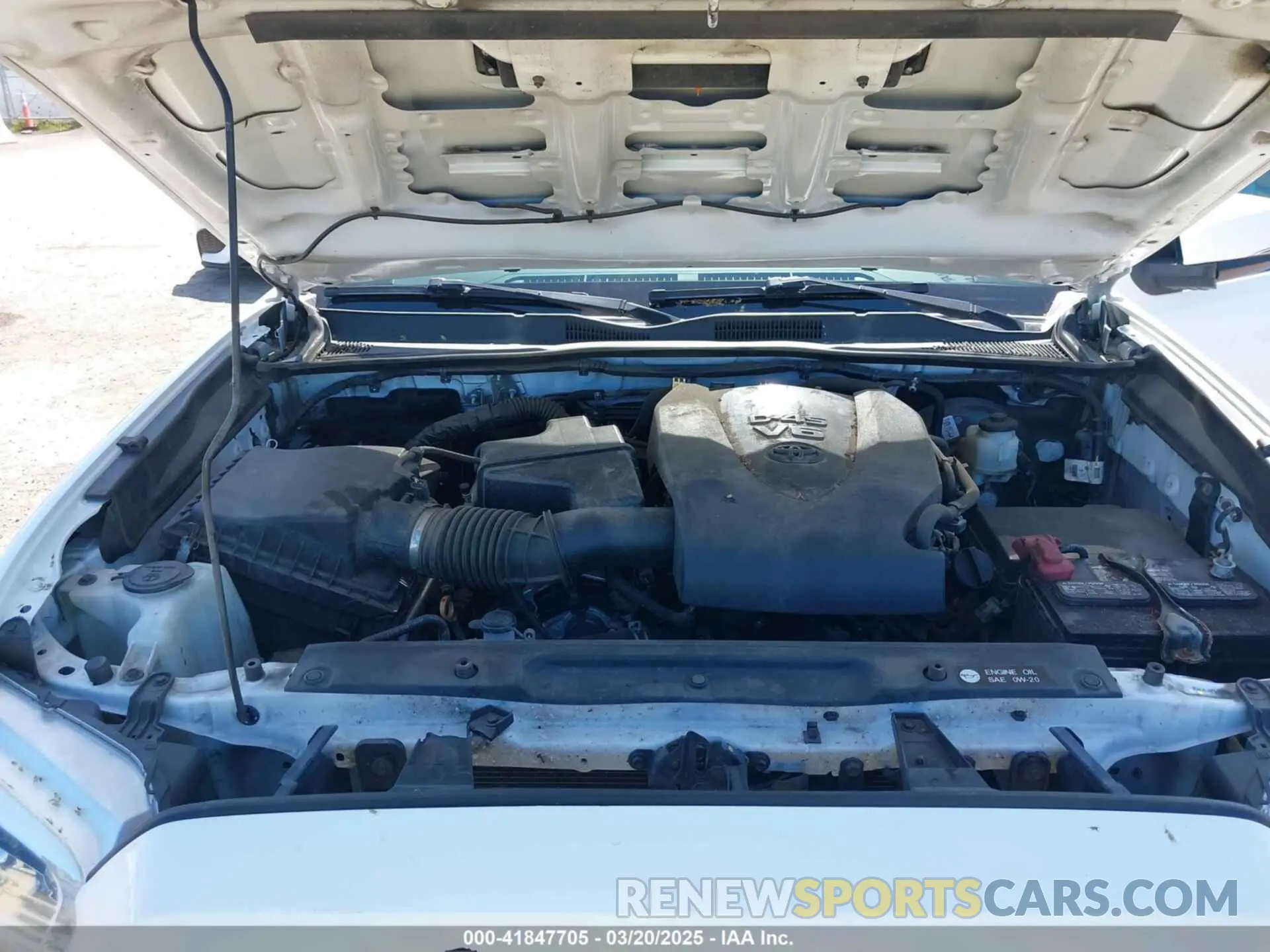 10 Photograph of a damaged car 3TMDZ5BN5KM075483 TOYOTA TACOMA 2019